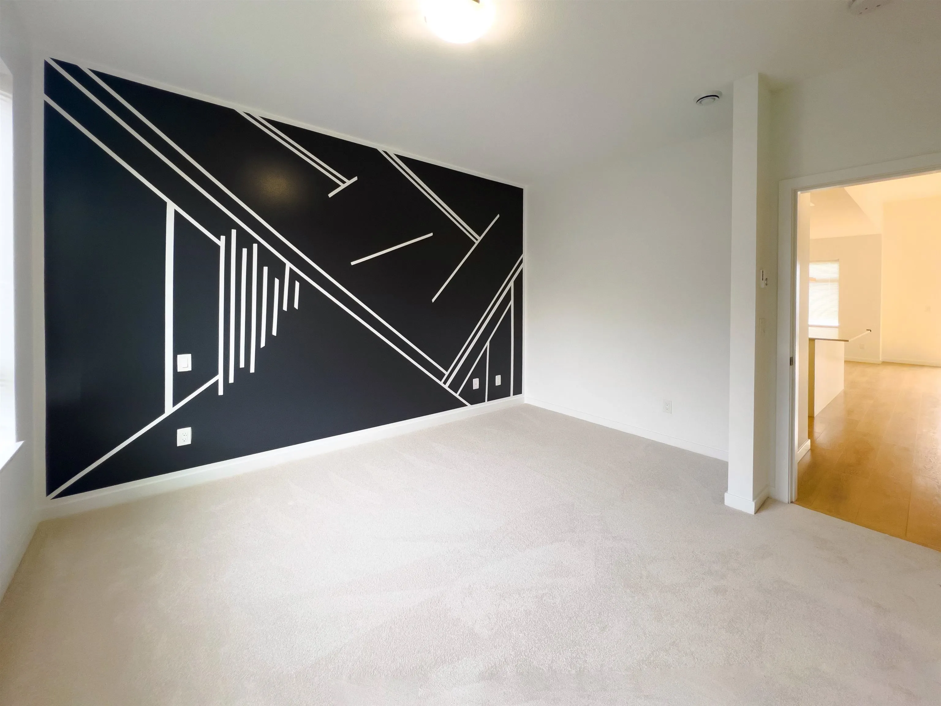 203 18505 Laurensen Place