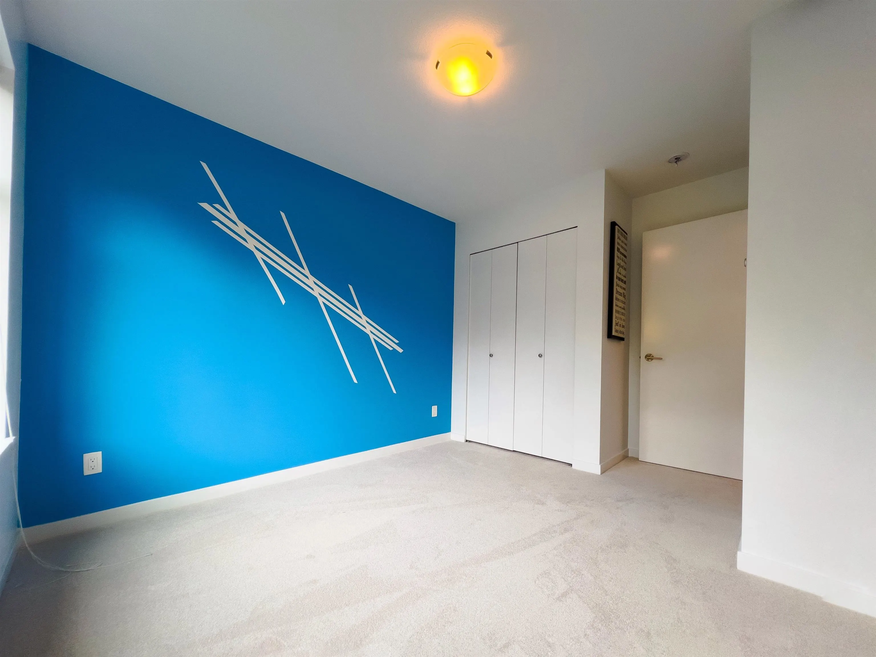 203 18505 Laurensen Place