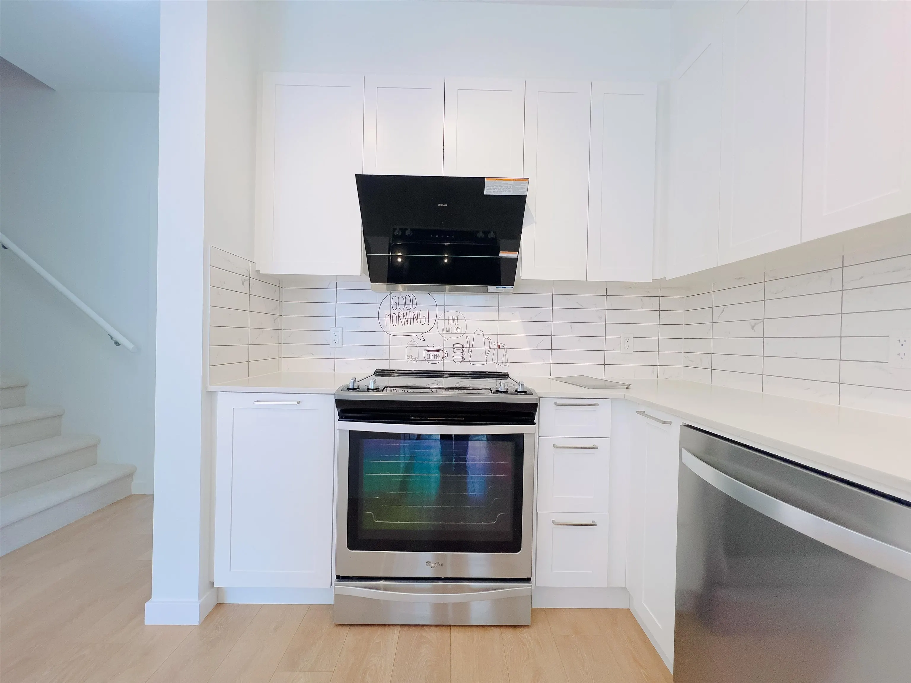 203 18505 Laurensen Place