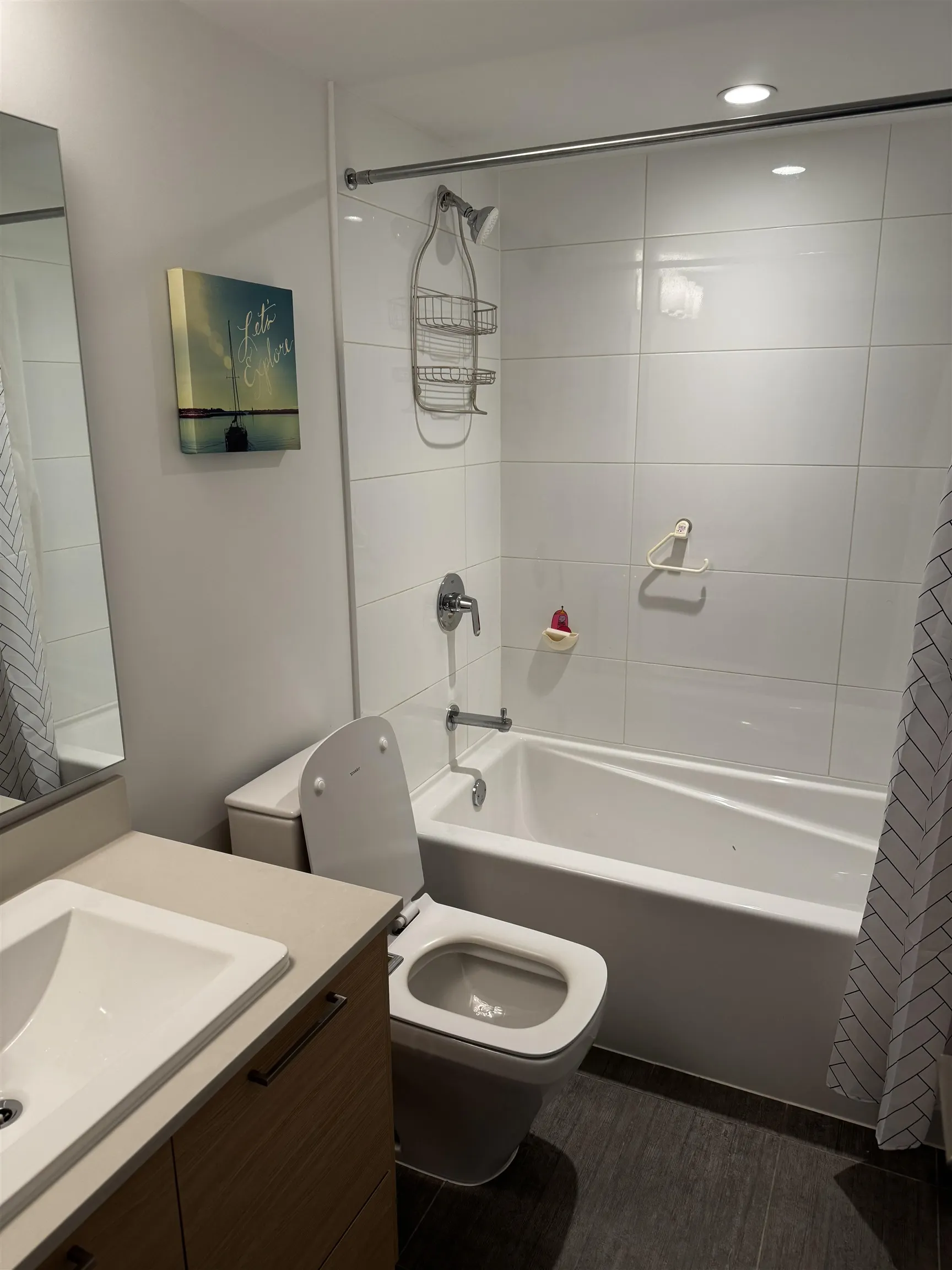 203 18505 Laurensen Place