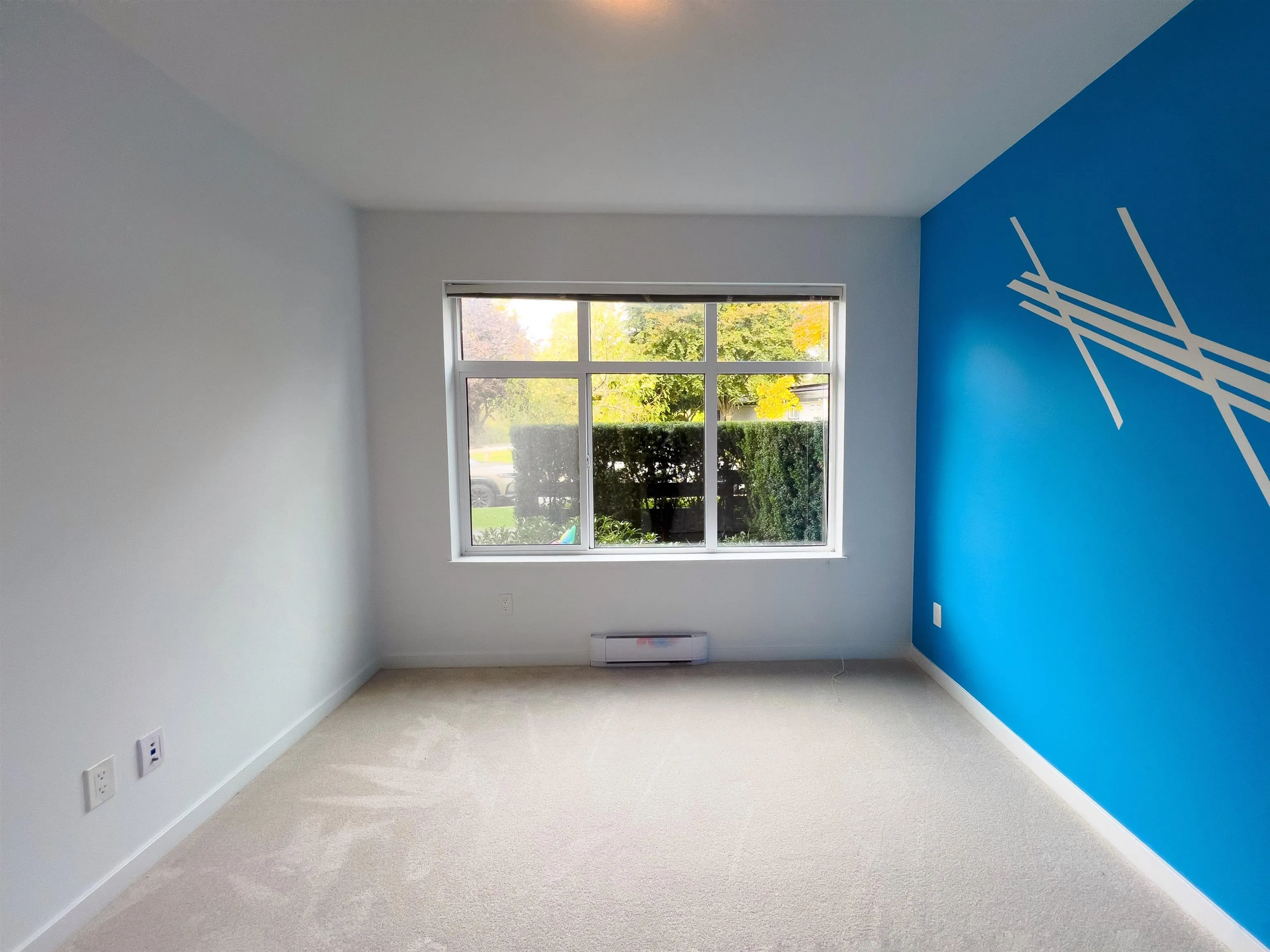 203 18505 Laurensen Place