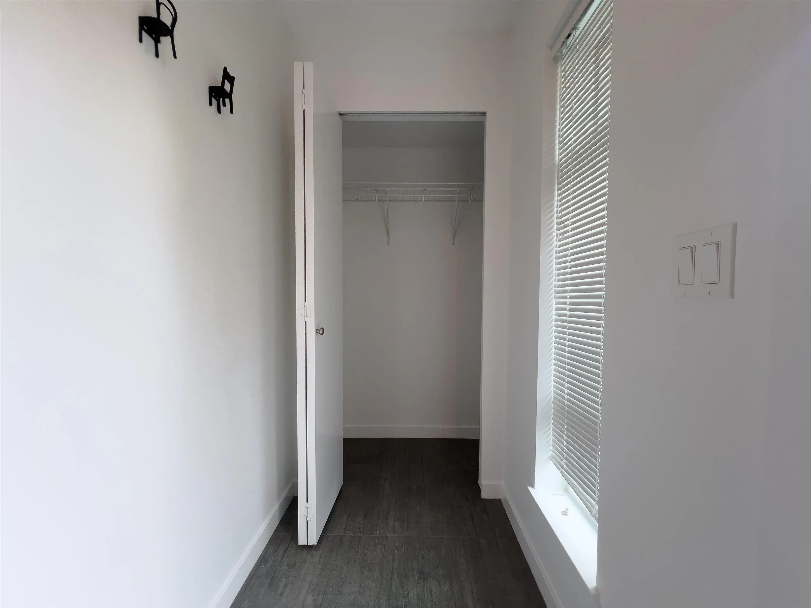 203 18505 Laurensen Place