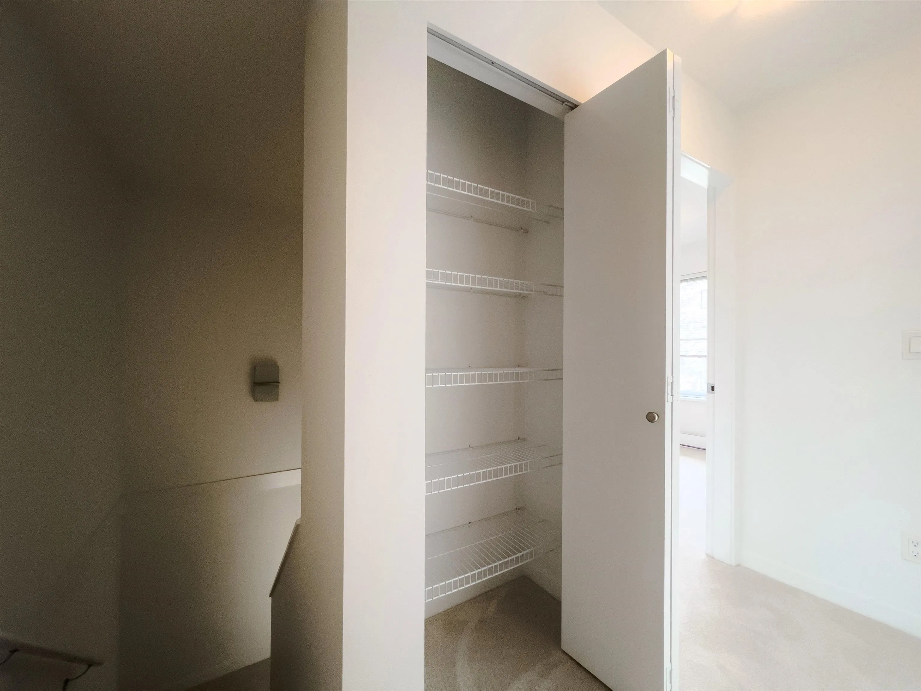 203 18505 Laurensen Place