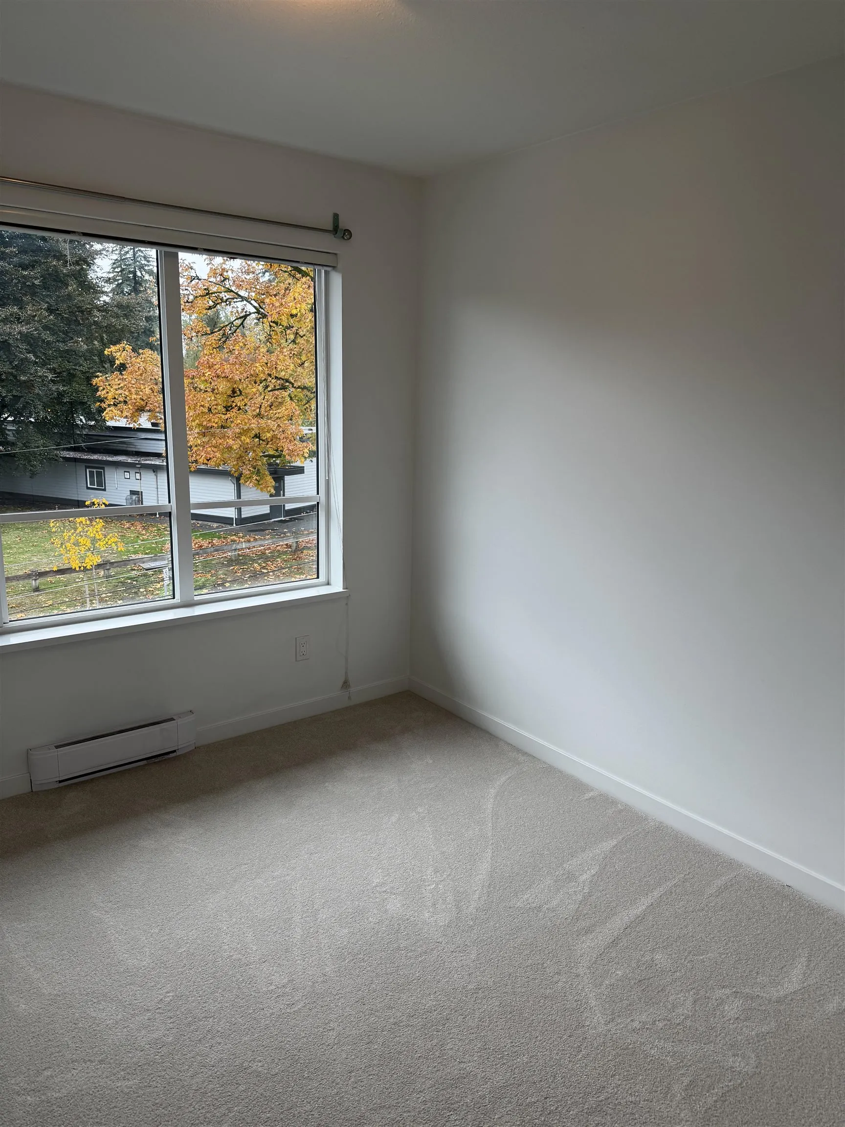 203 18505 Laurensen Place