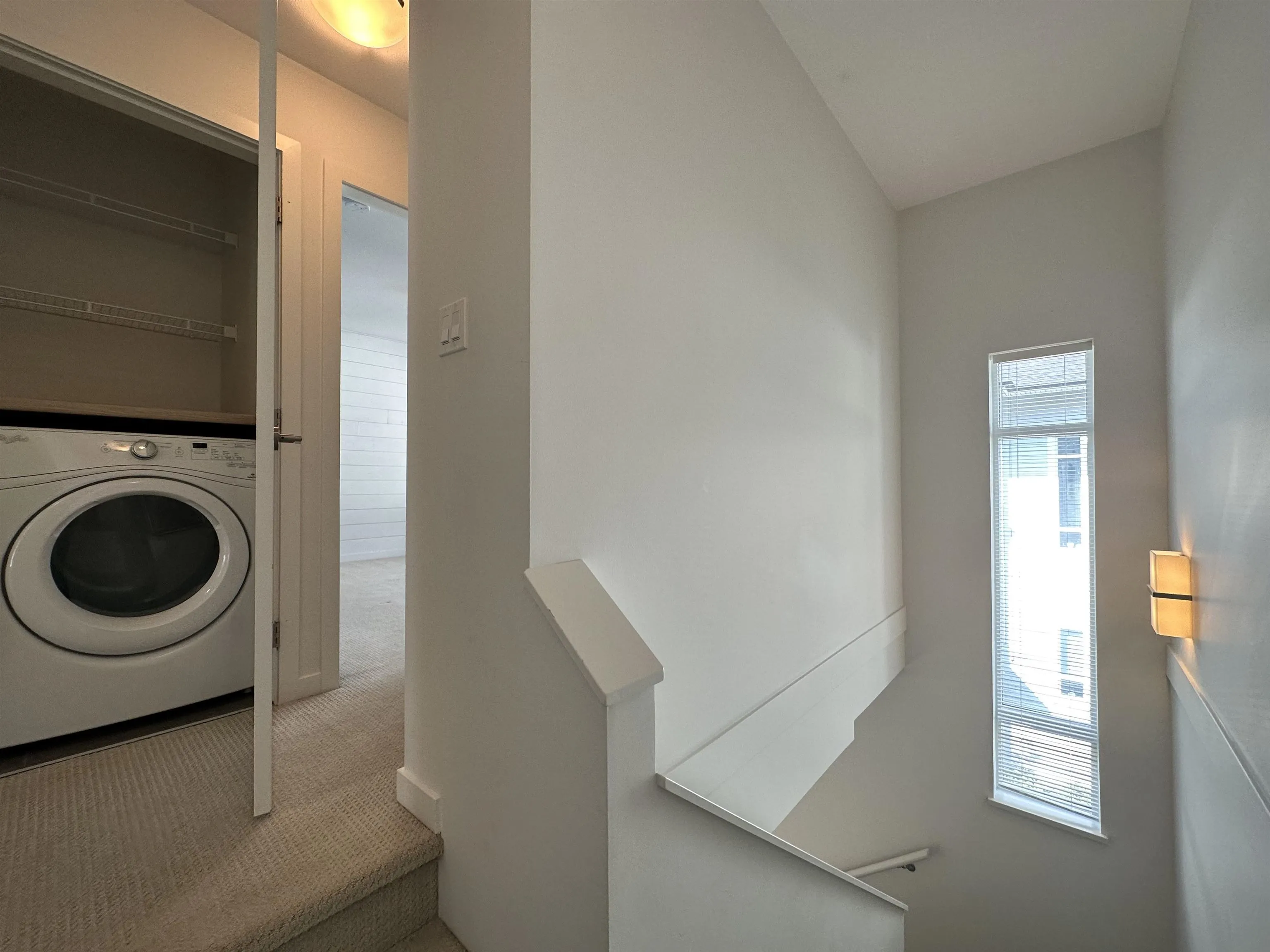 1604 18505 Laurensen Place