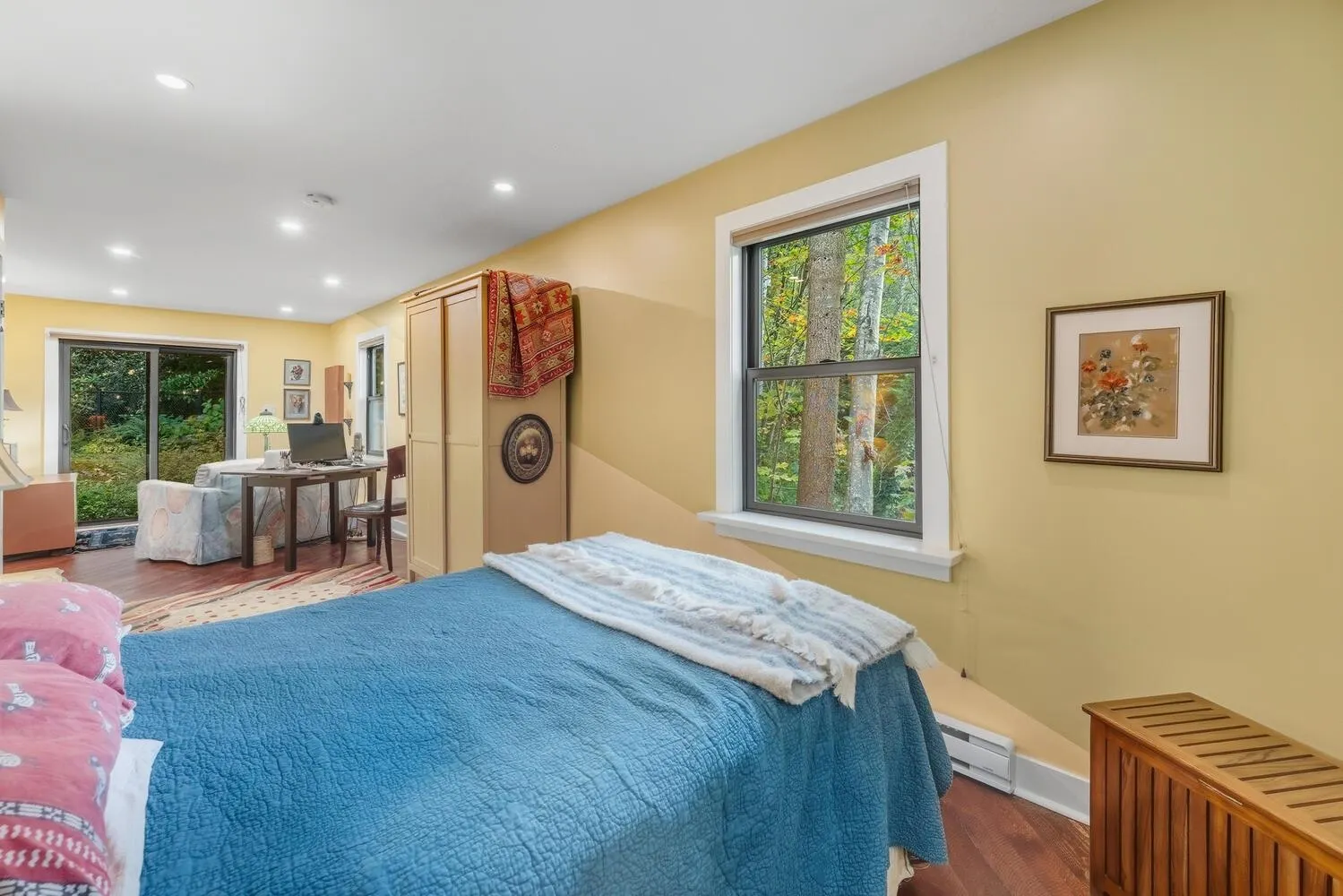 2336 Treetop Lane