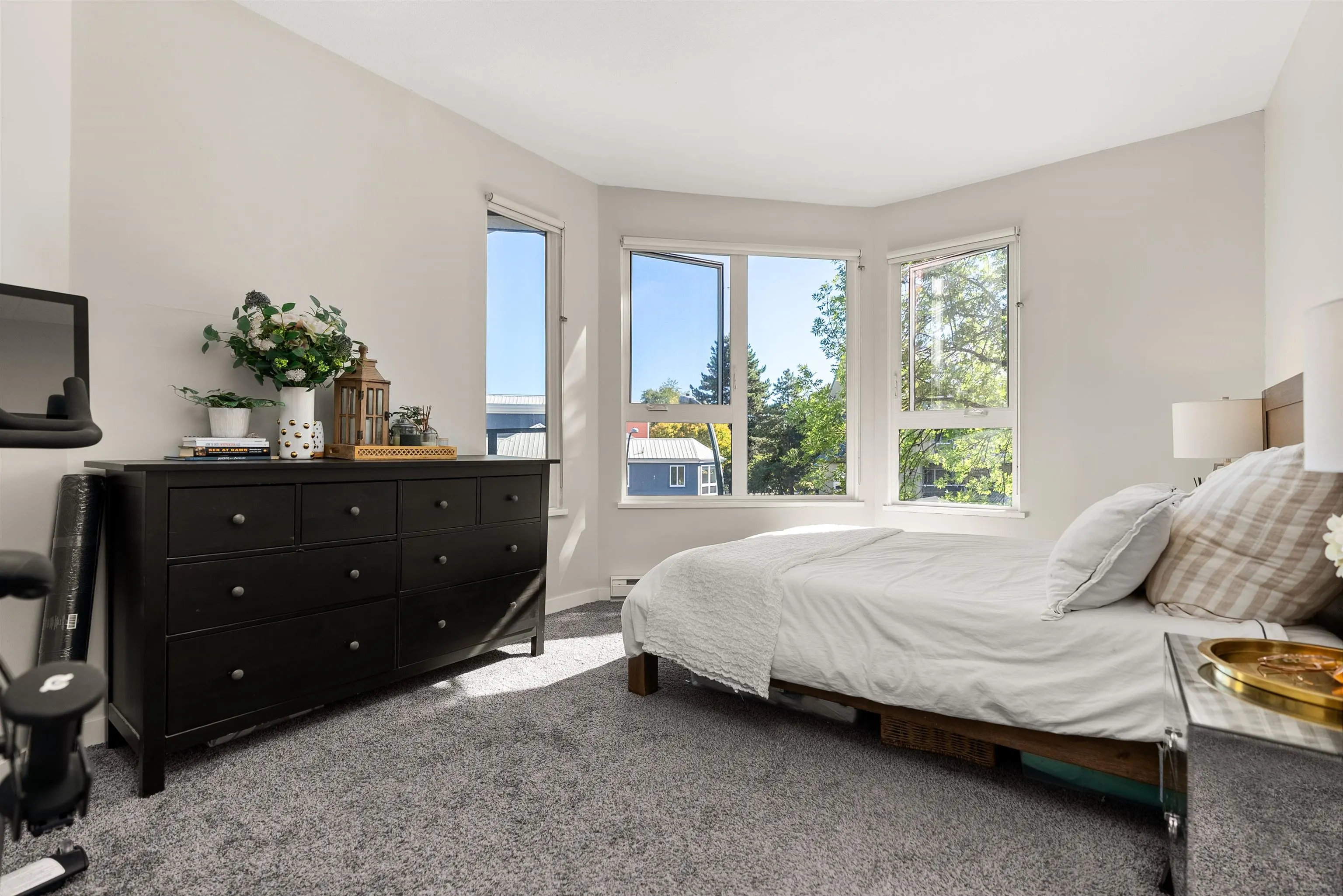 301 1150 Quayside Drive