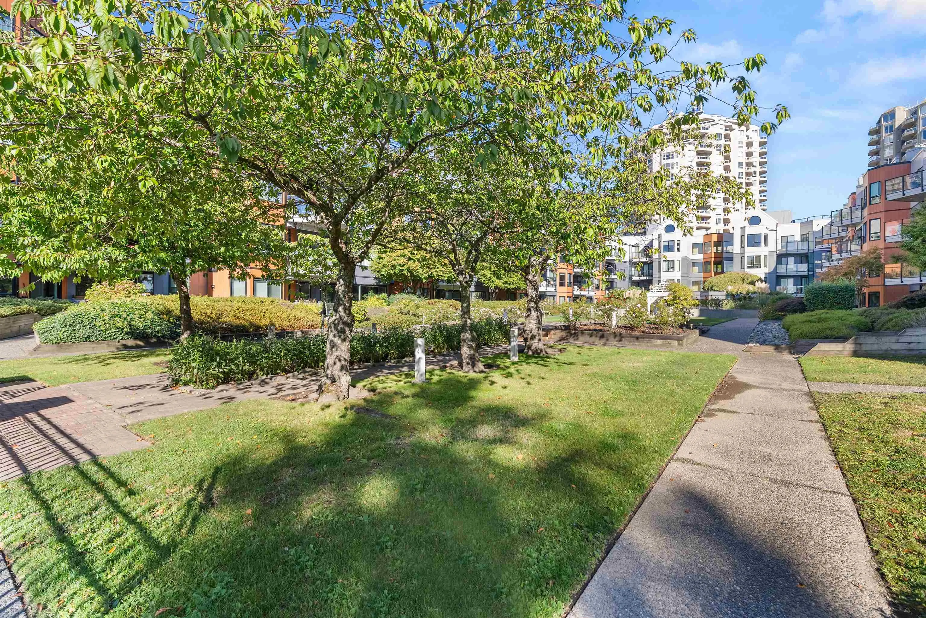 301 1150 Quayside Drive