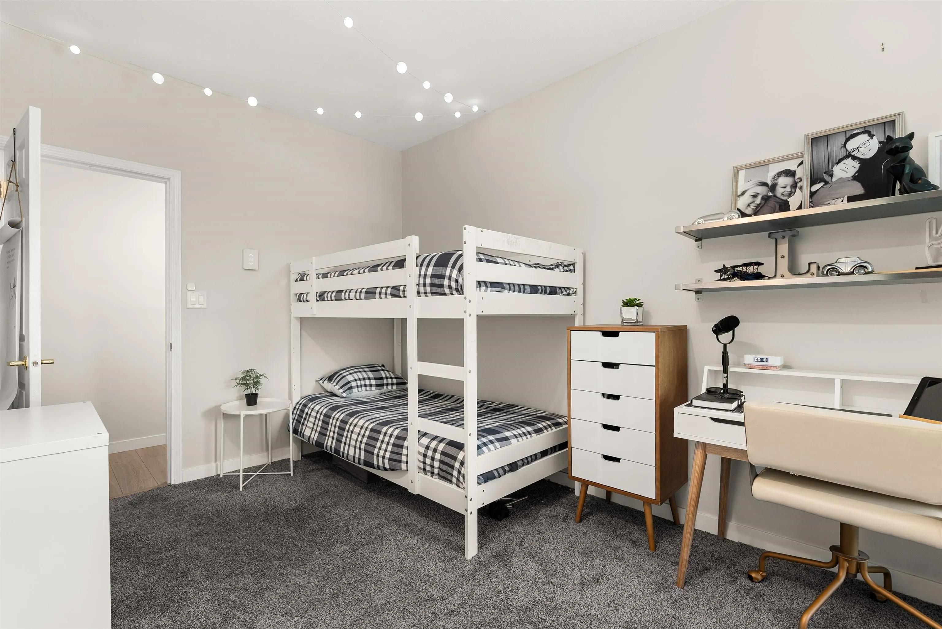 301 1150 Quayside Drive