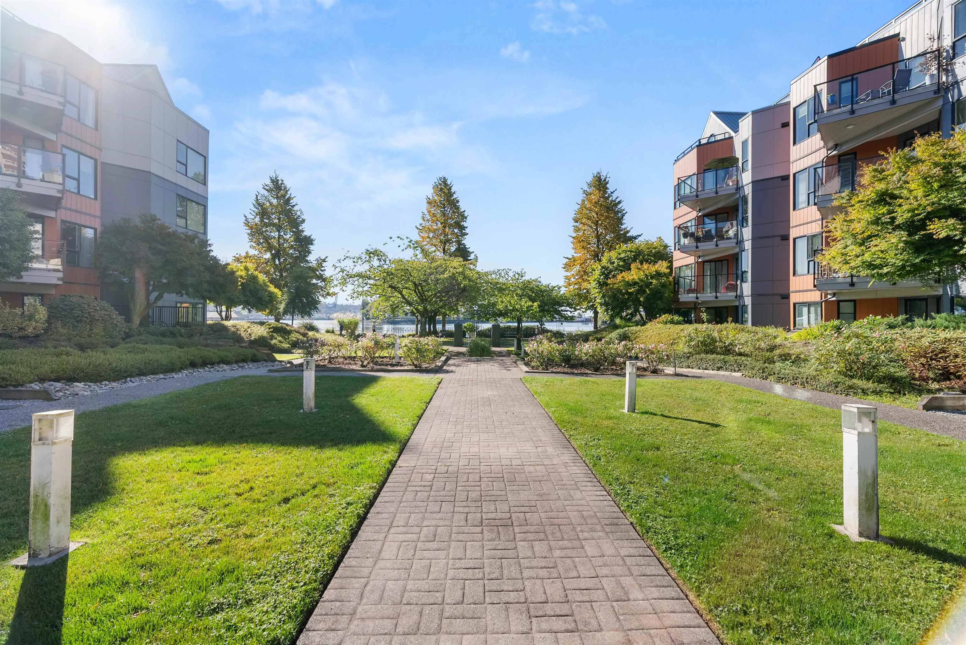 301 1150 Quayside Drive