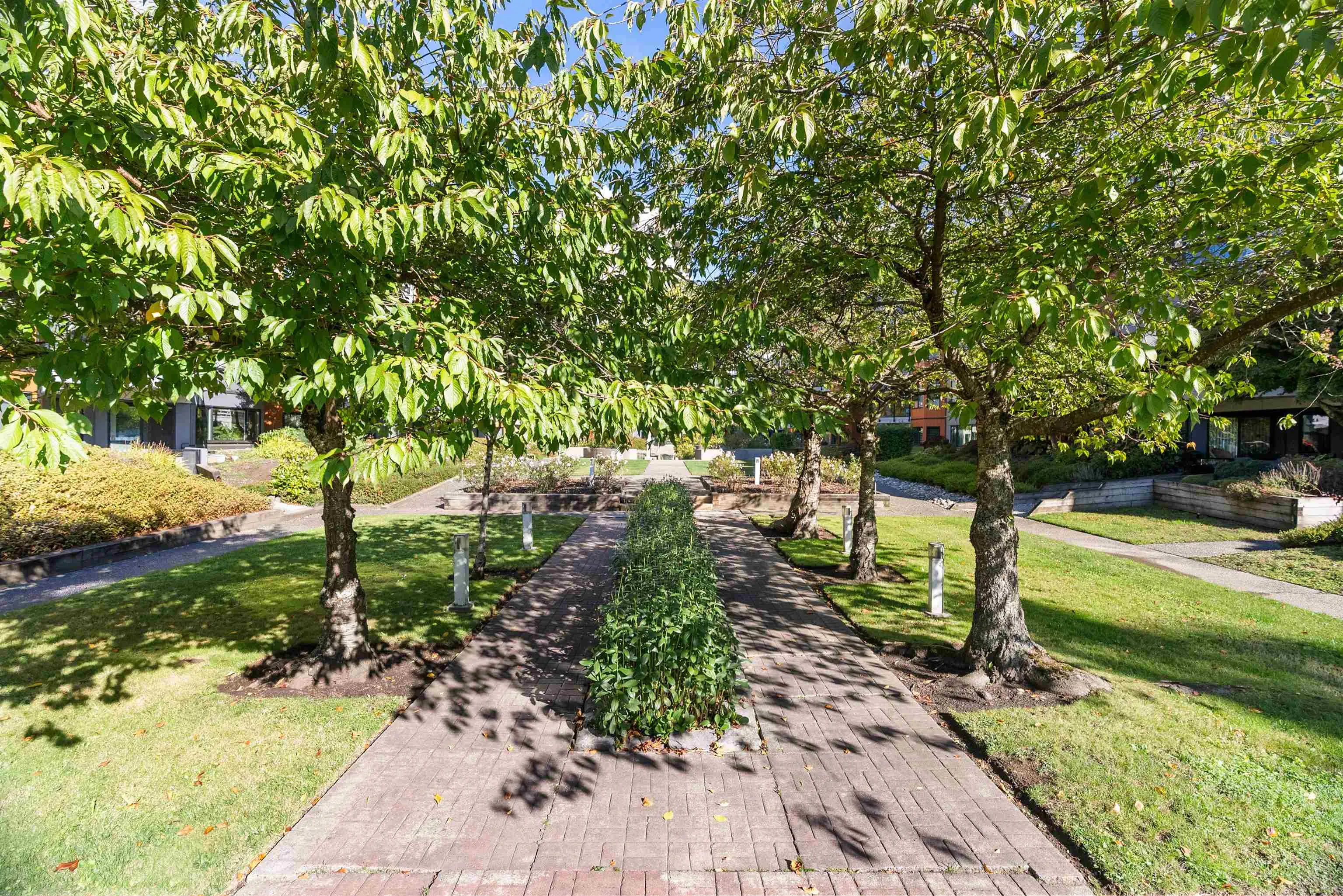301 1150 Quayside Drive