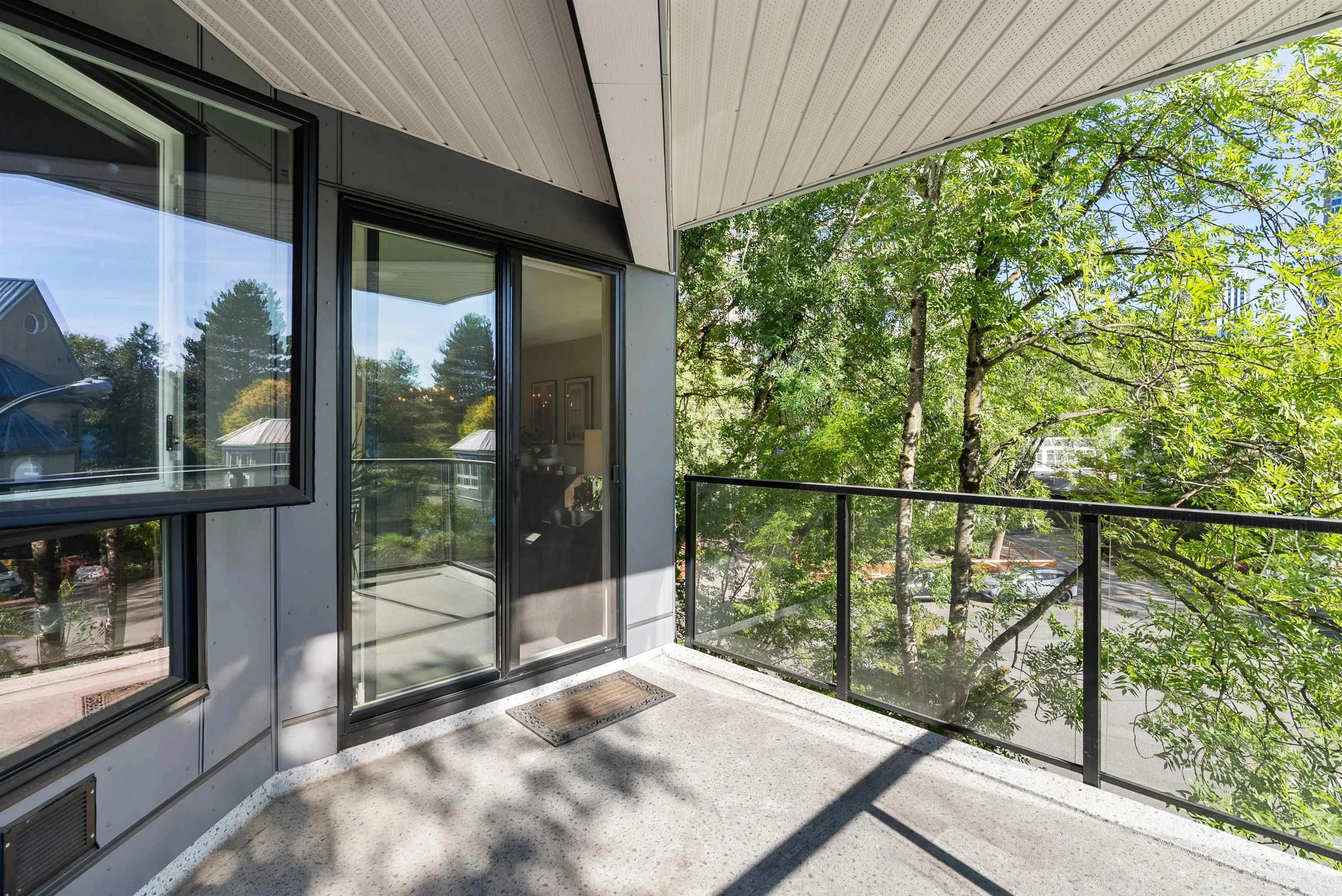 301 1150 Quayside Drive