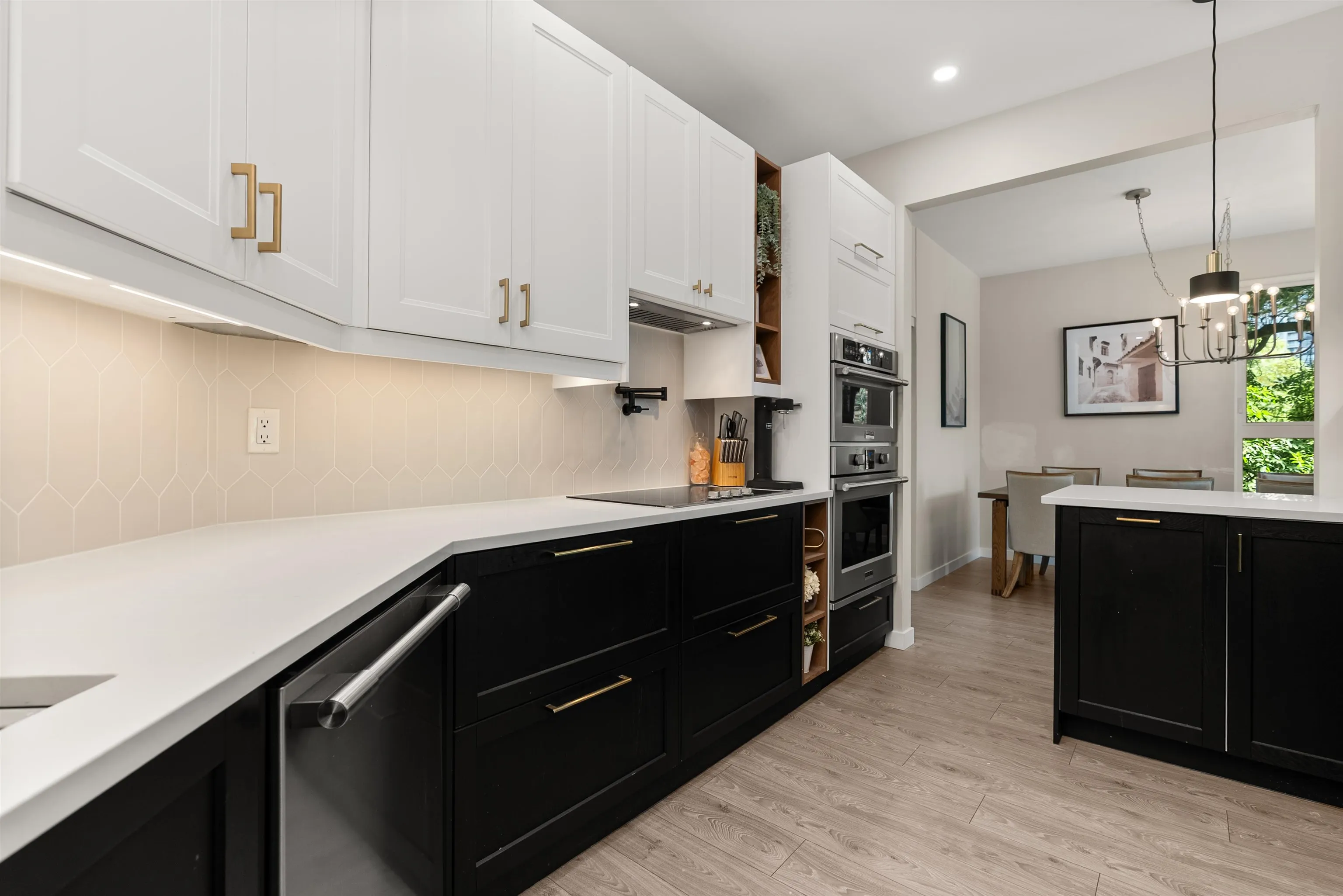 301 1150 Quayside Drive