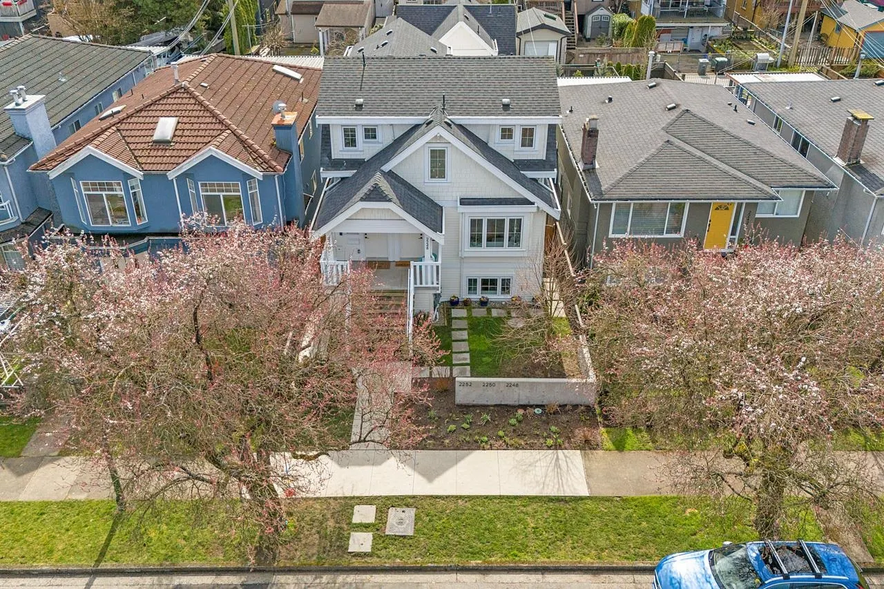 2248 Grant Street