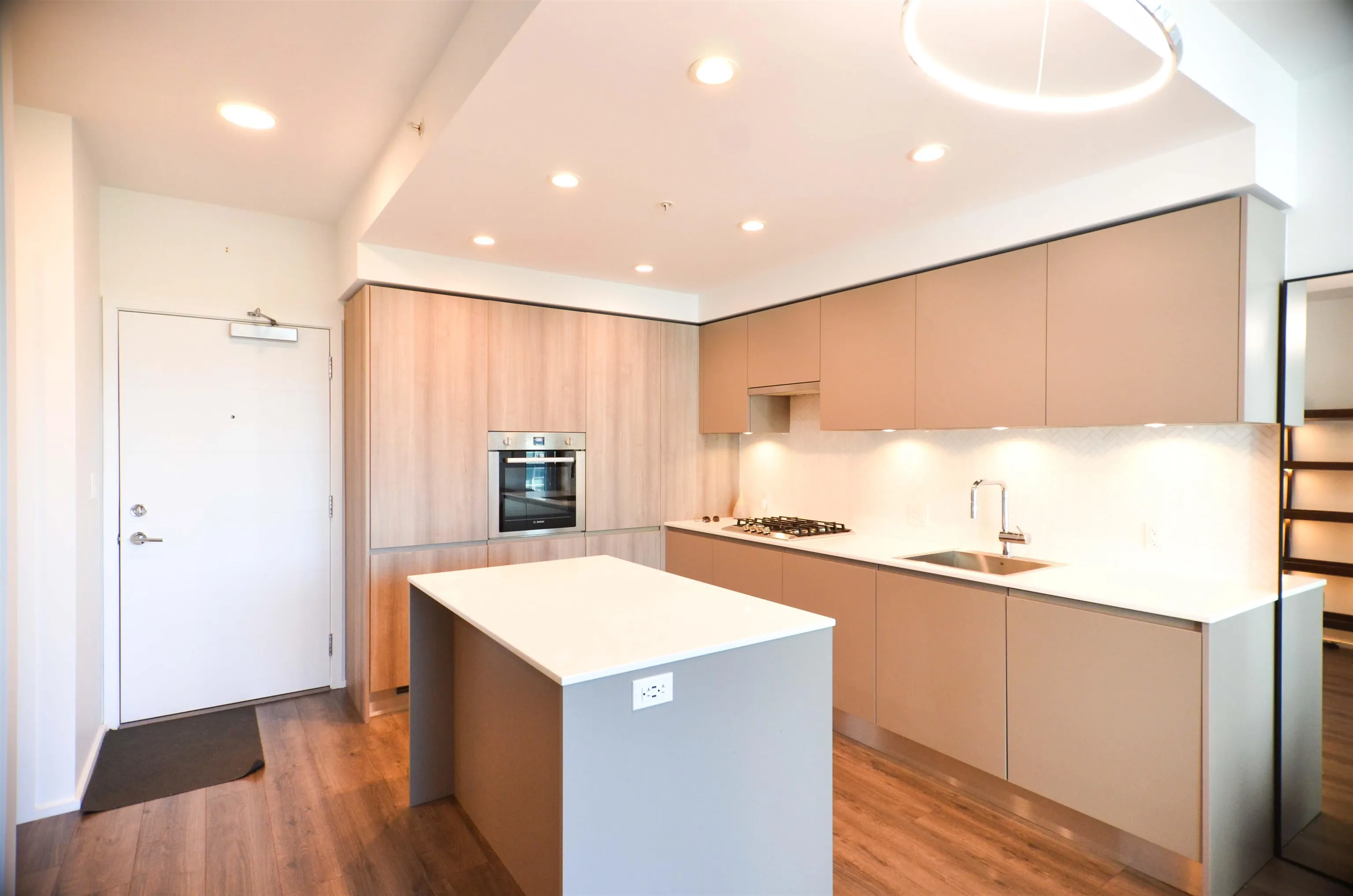 1403 3833 Evergreen Place