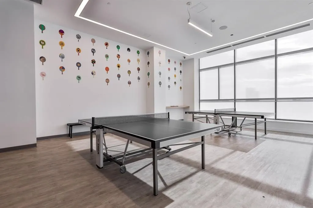 1403 3833 Evergreen Place