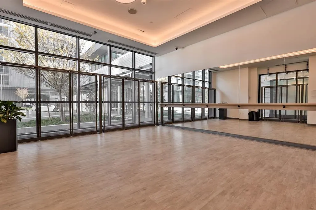 1403 3833 Evergreen Place