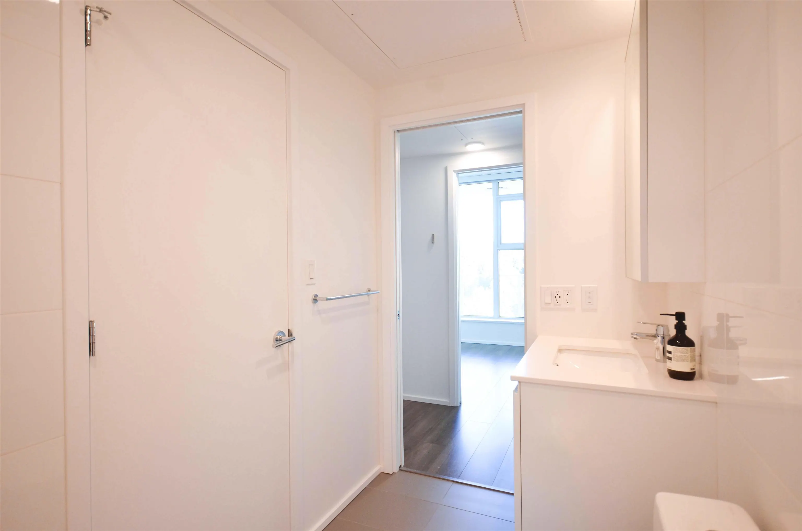 1403 3833 Evergreen Place