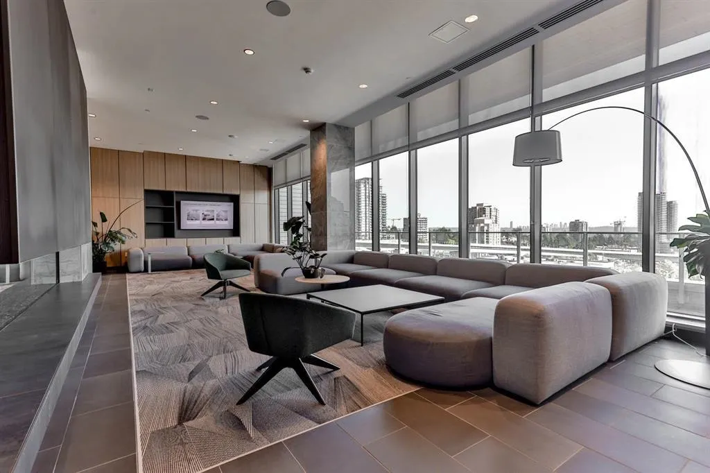 1403 3833 Evergreen Place