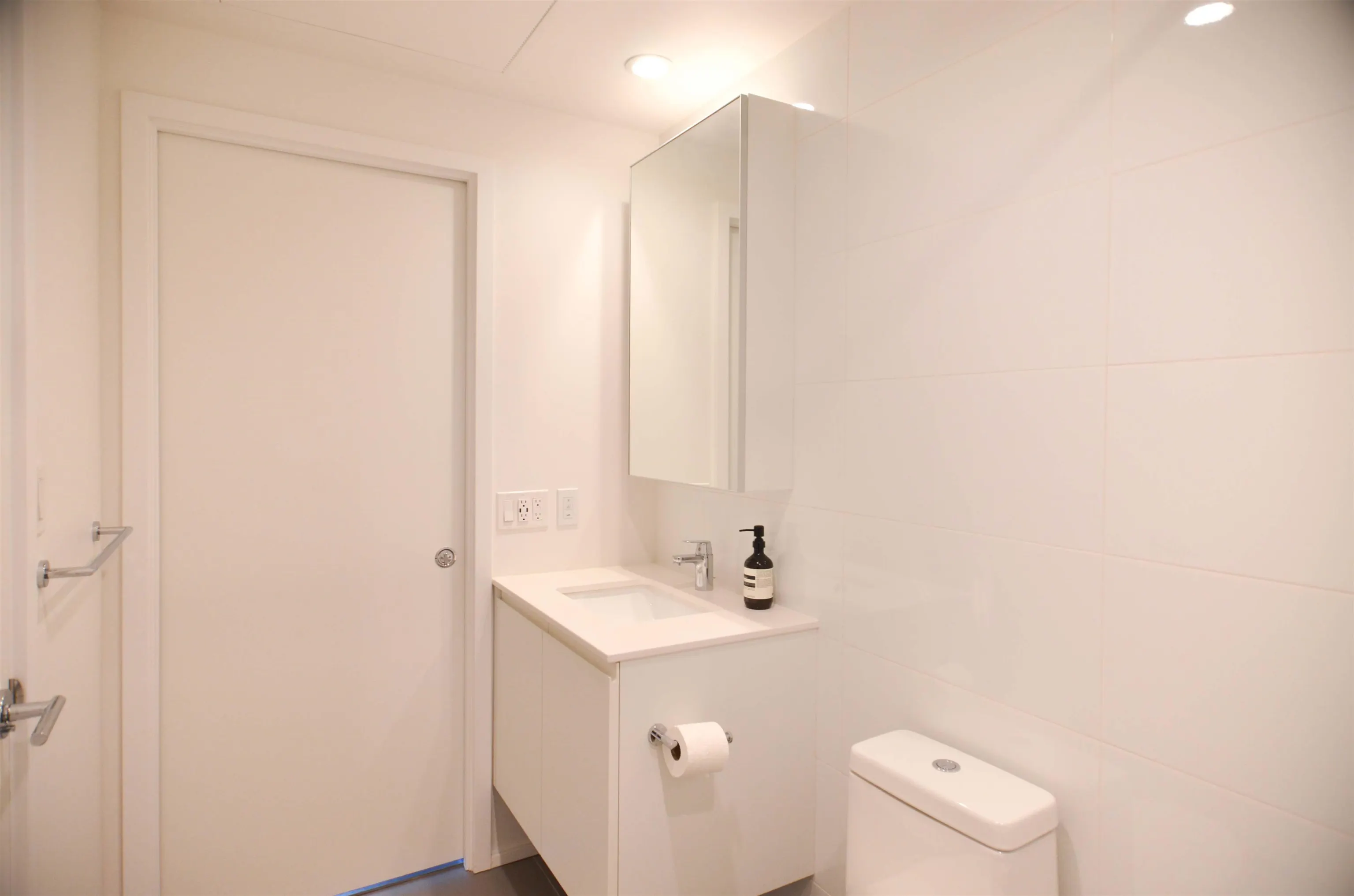 1403 3833 Evergreen Place