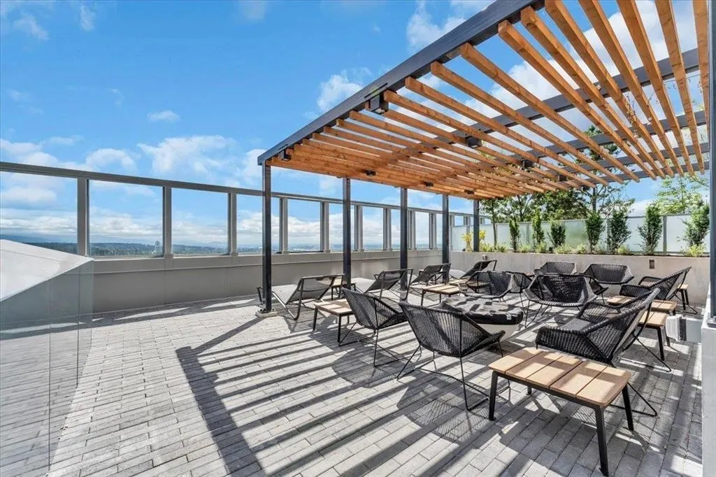 1403 3833 Evergreen Place