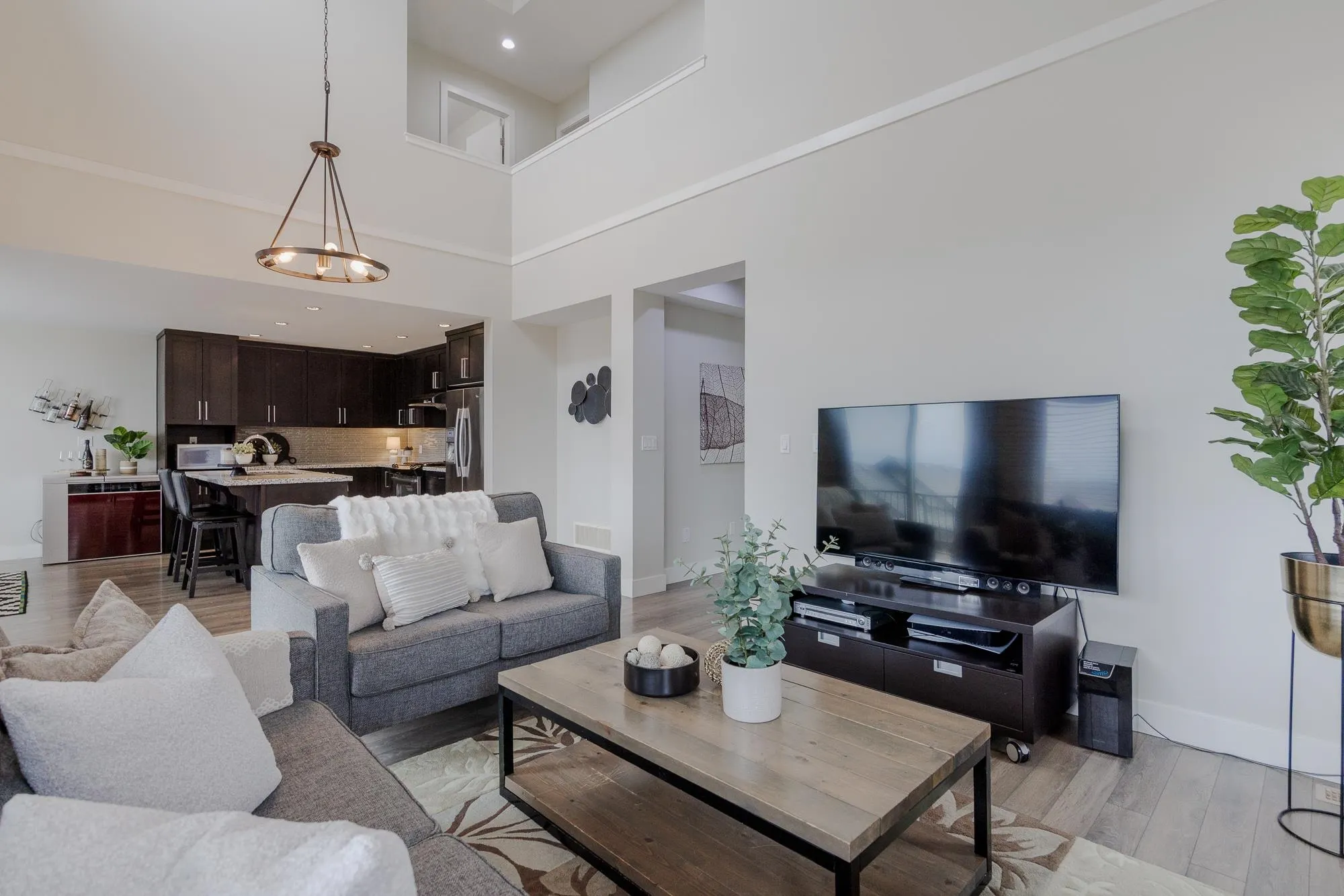 102 3458 Burke Village Promenade