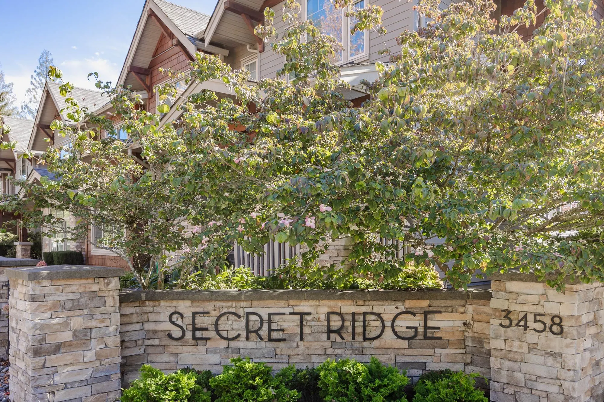 102 3458 Burke Village Promenade
