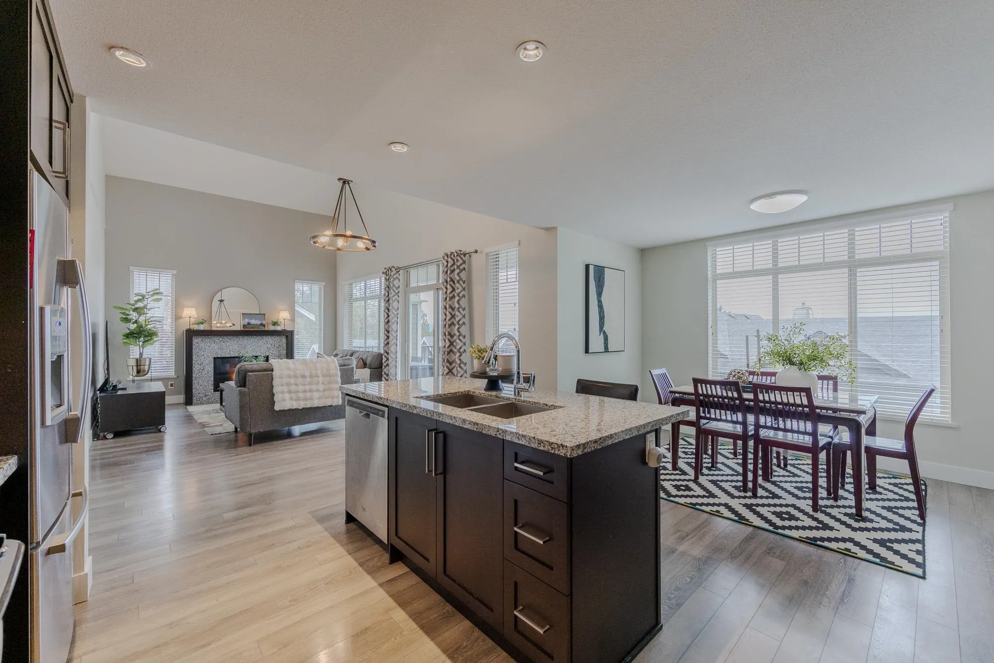 102 3458 Burke Village Promenade