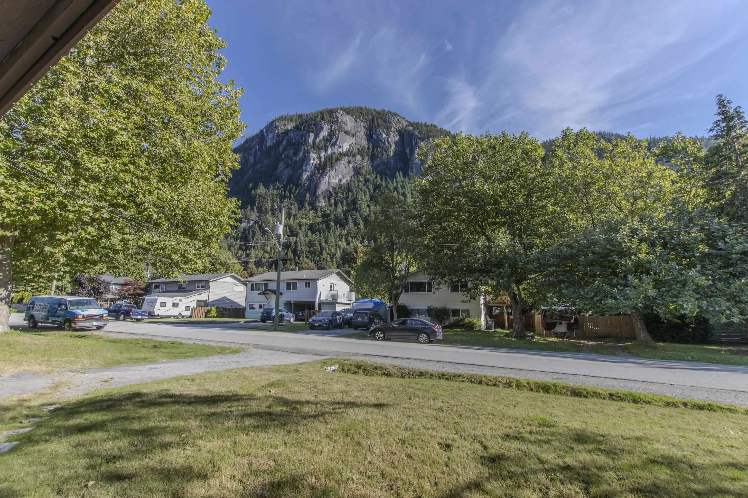 38183 Lombardy Crescent