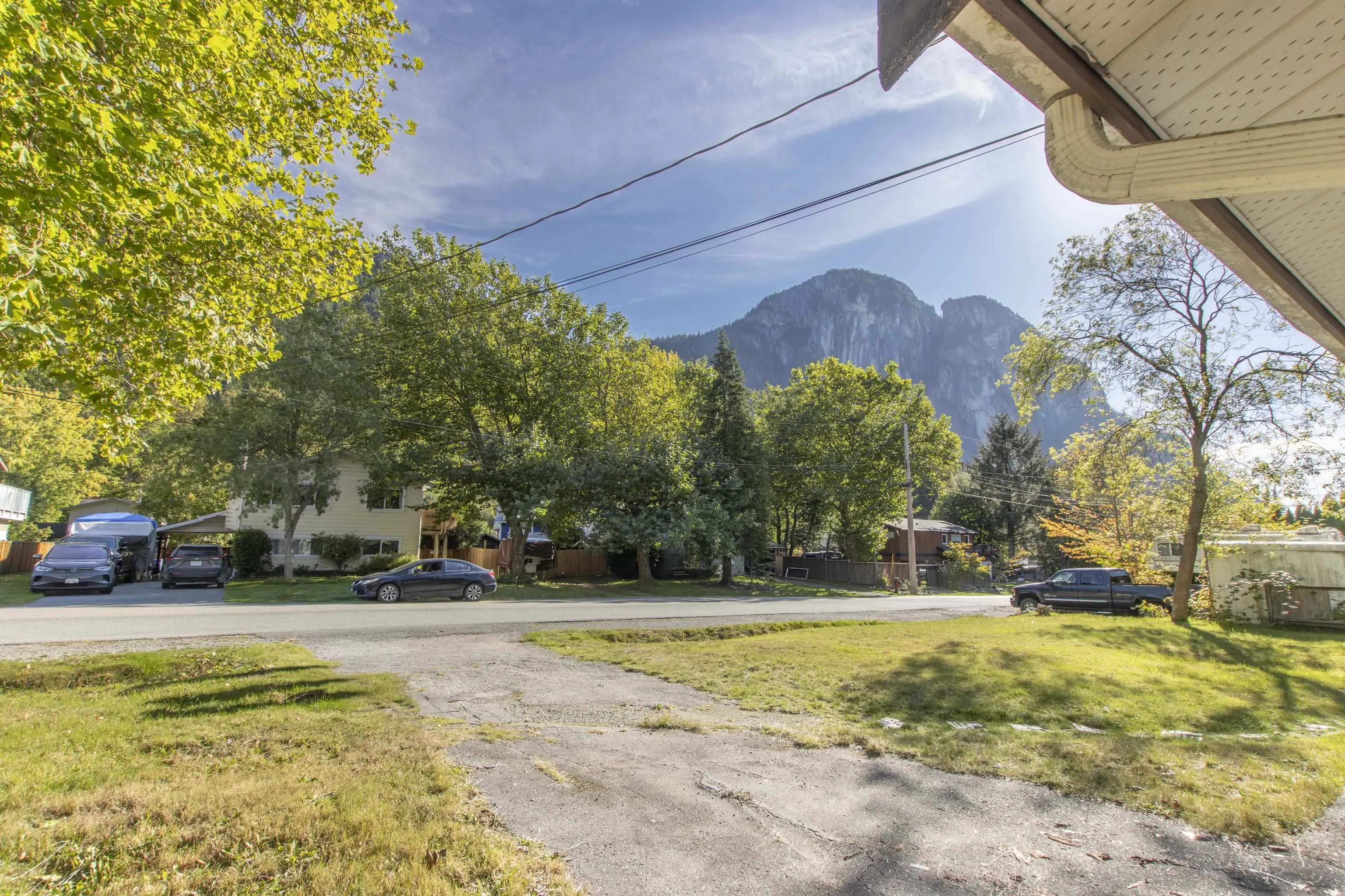 38183 Lombardy Crescent