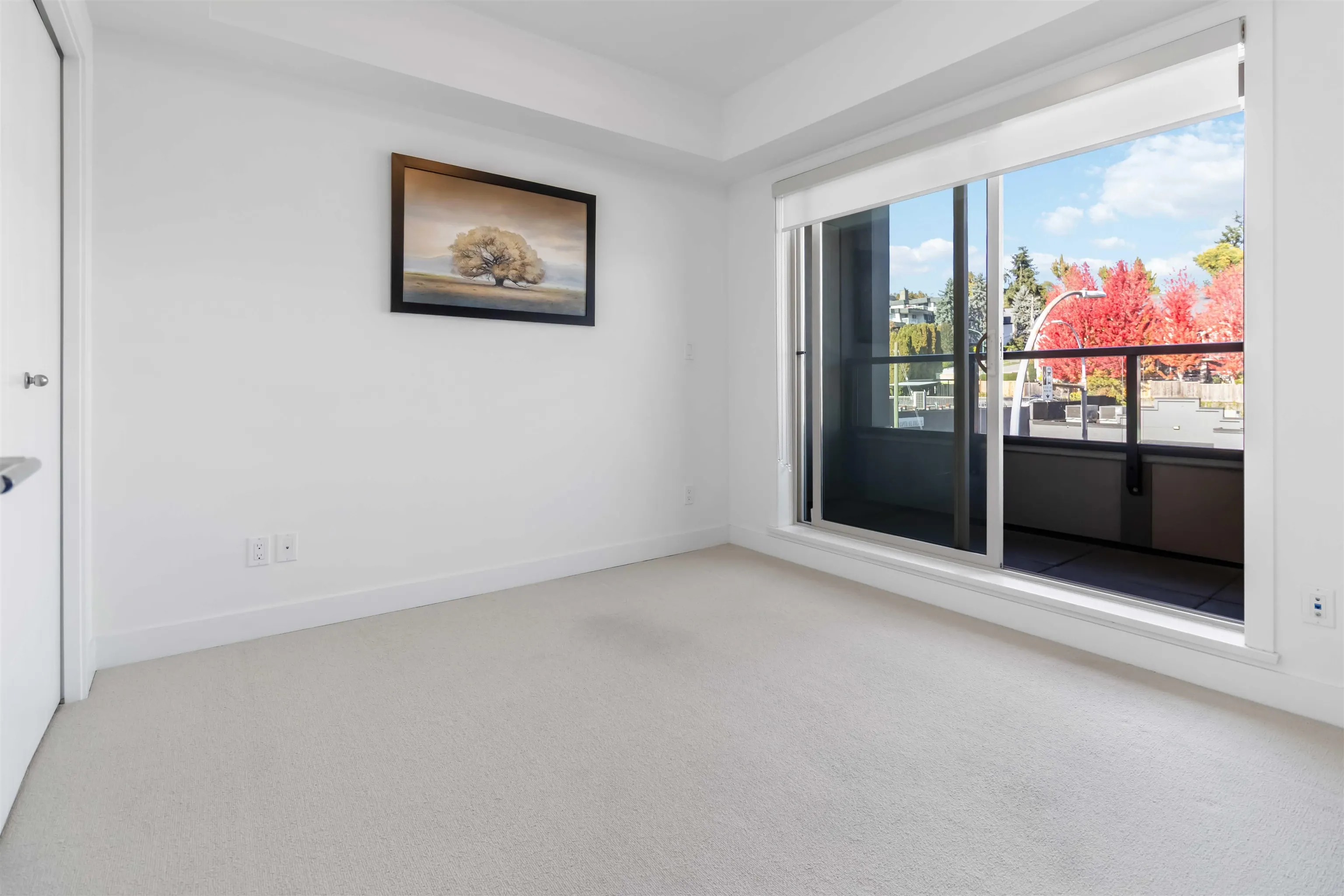 303 5688 Hastings Street