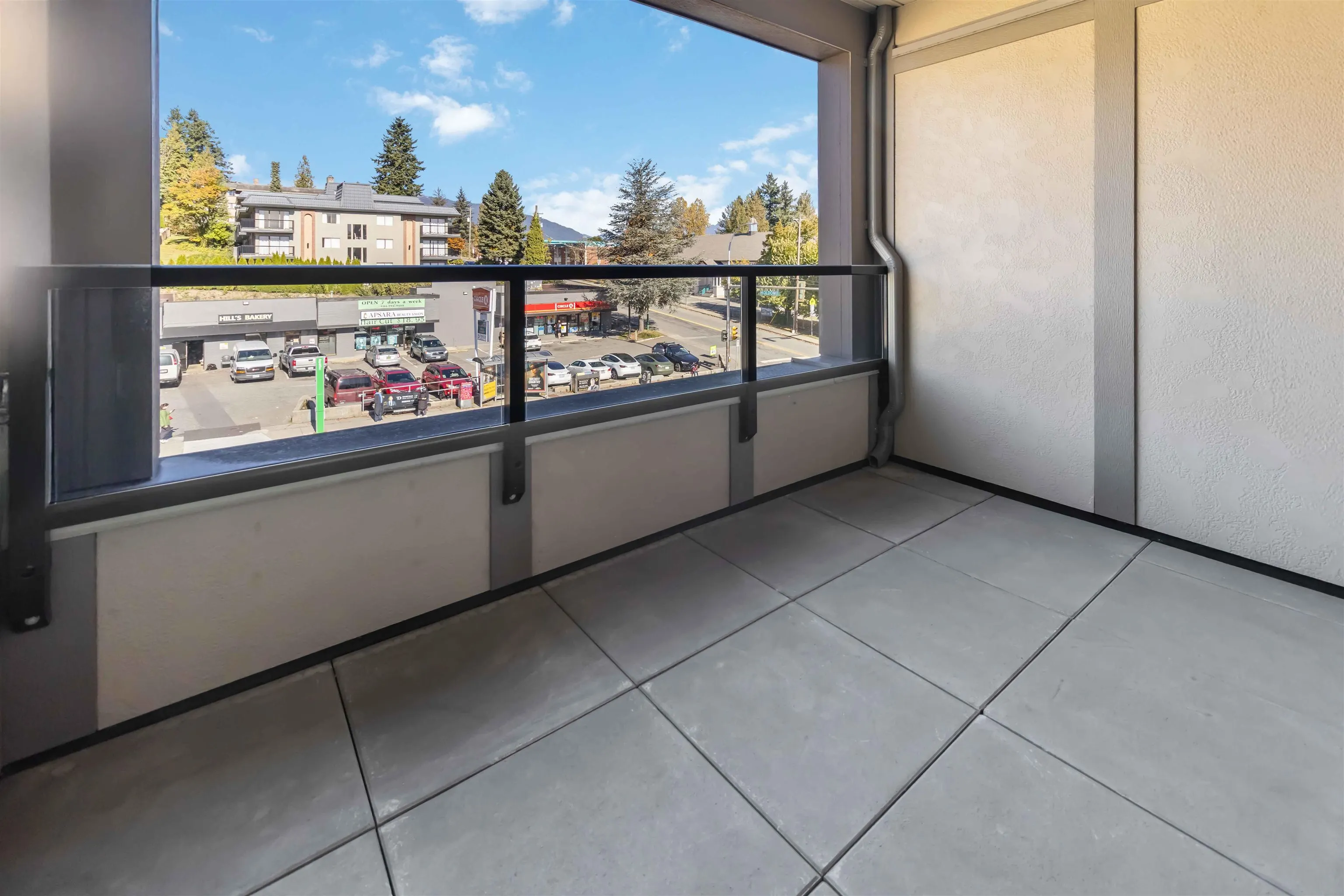 303 5688 Hastings Street