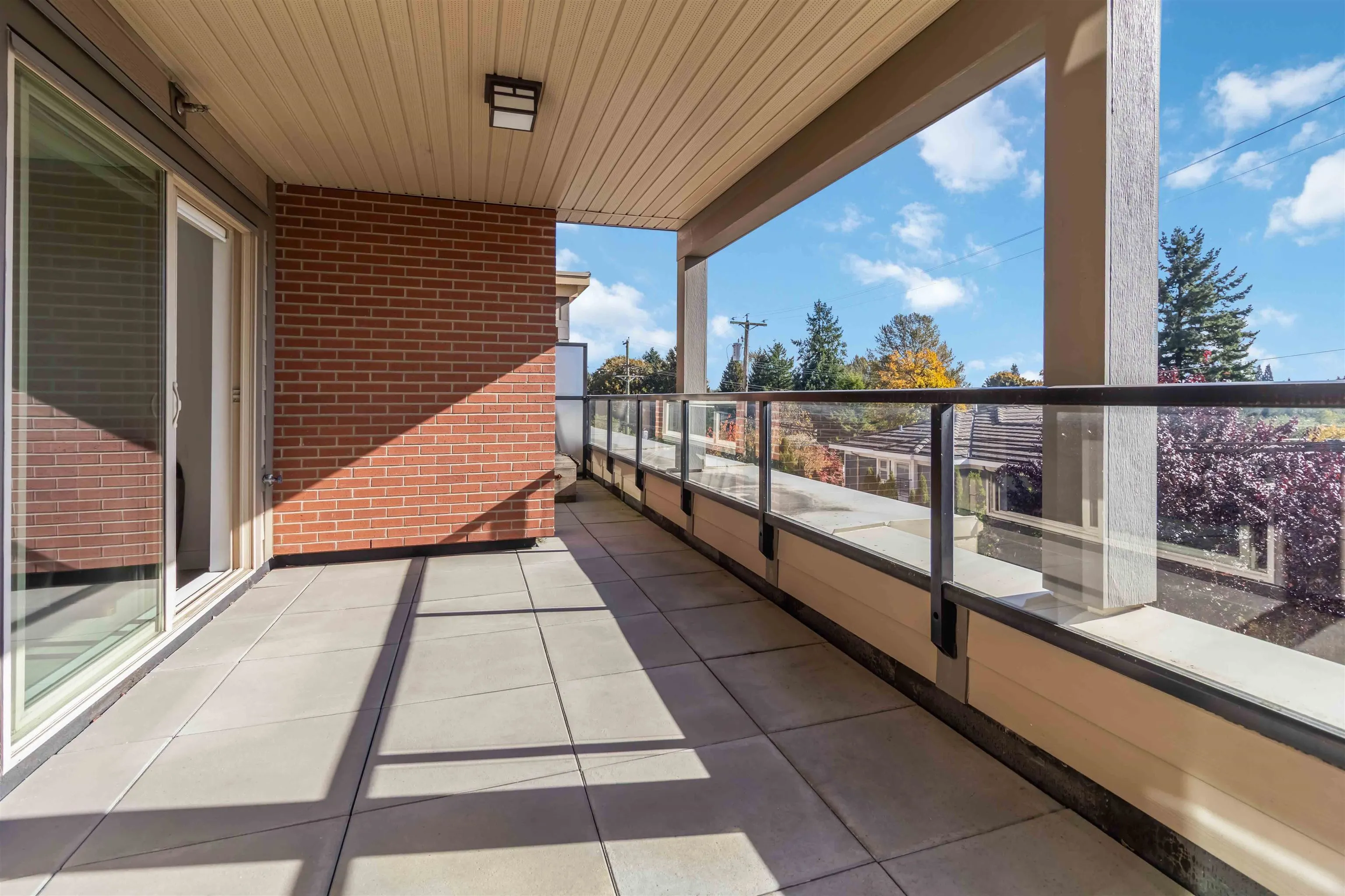 303 5688 Hastings Street