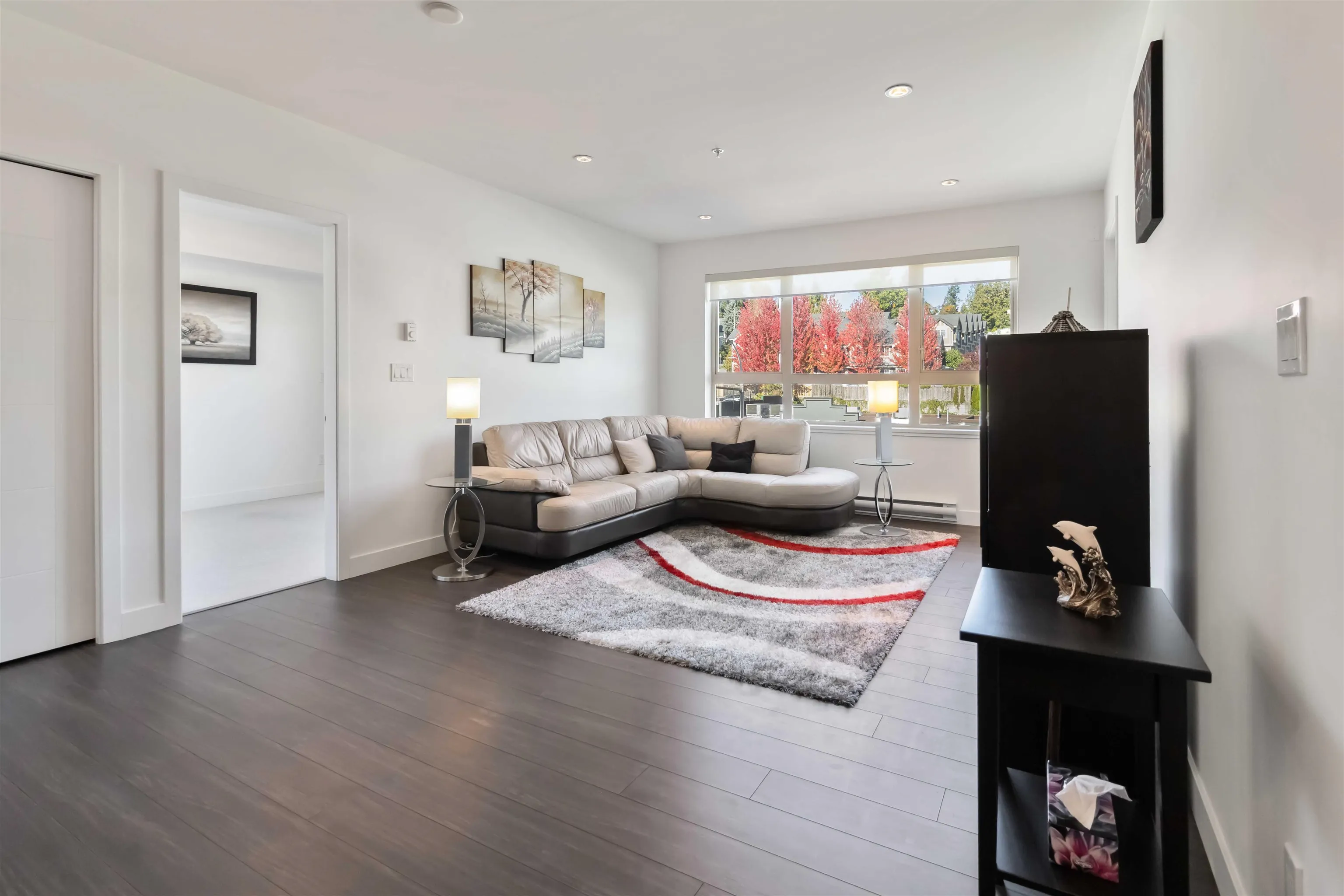 303 5688 Hastings Street
