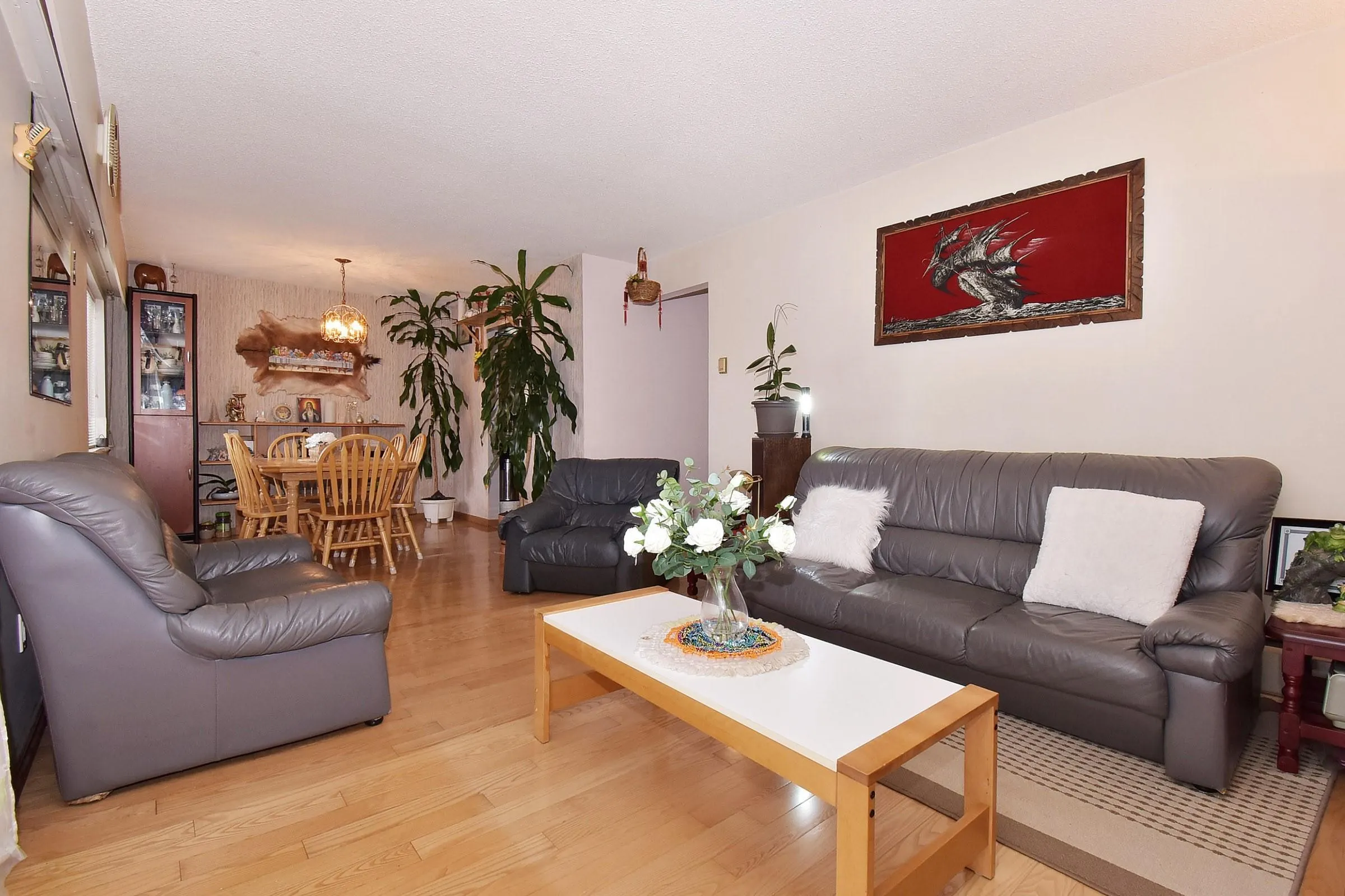 281C 8635 120 Street