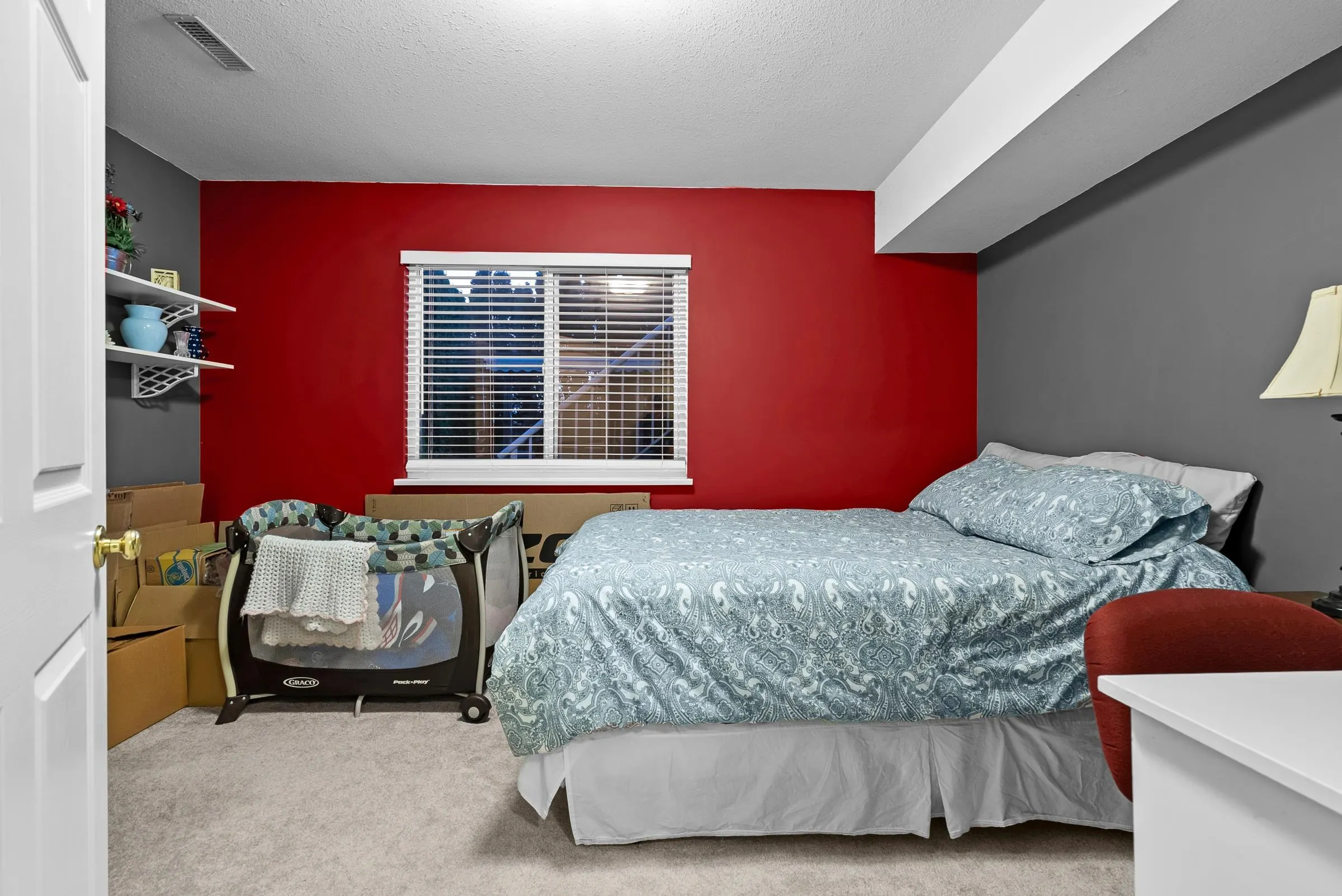 34946 Millar Crescent