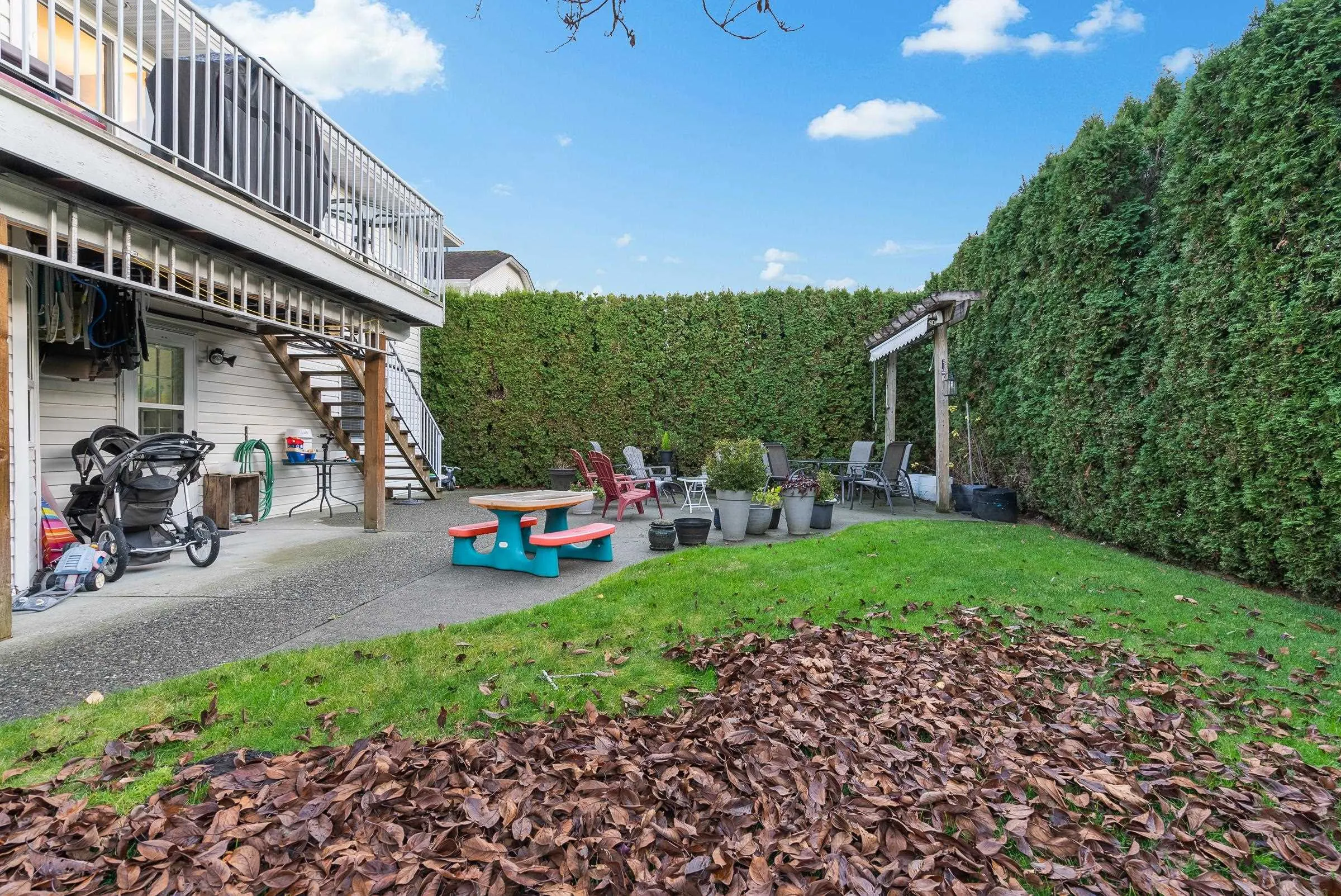 34946 Millar Crescent