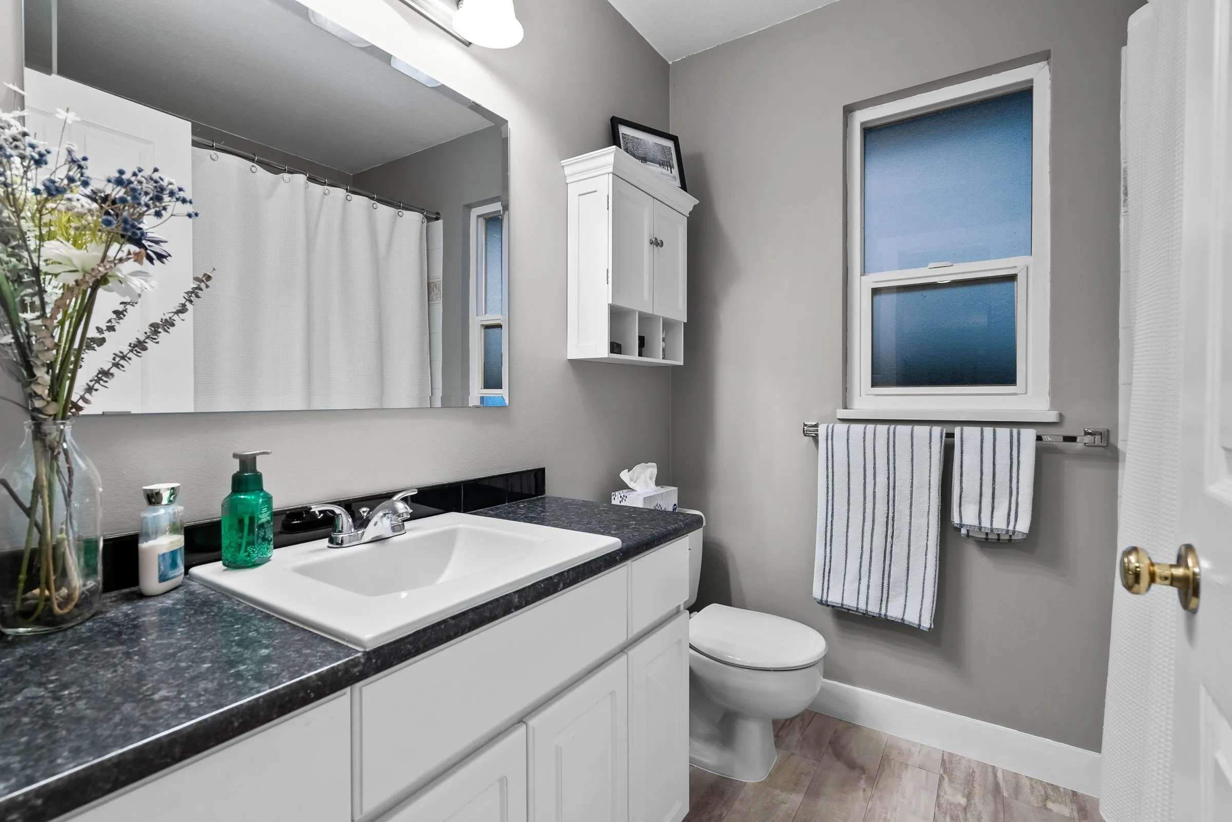 34946 Millar Crescent