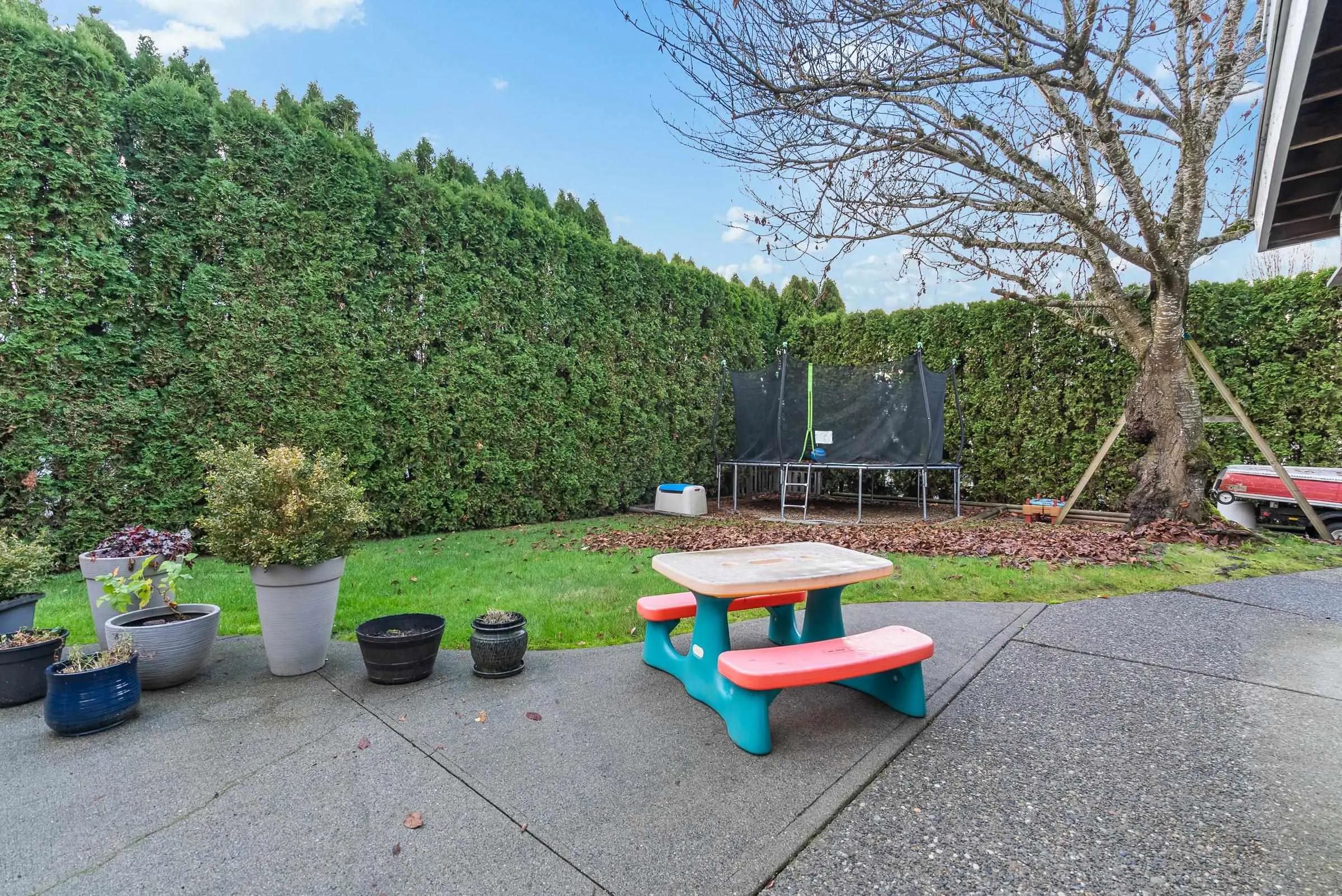 34946 Millar Crescent