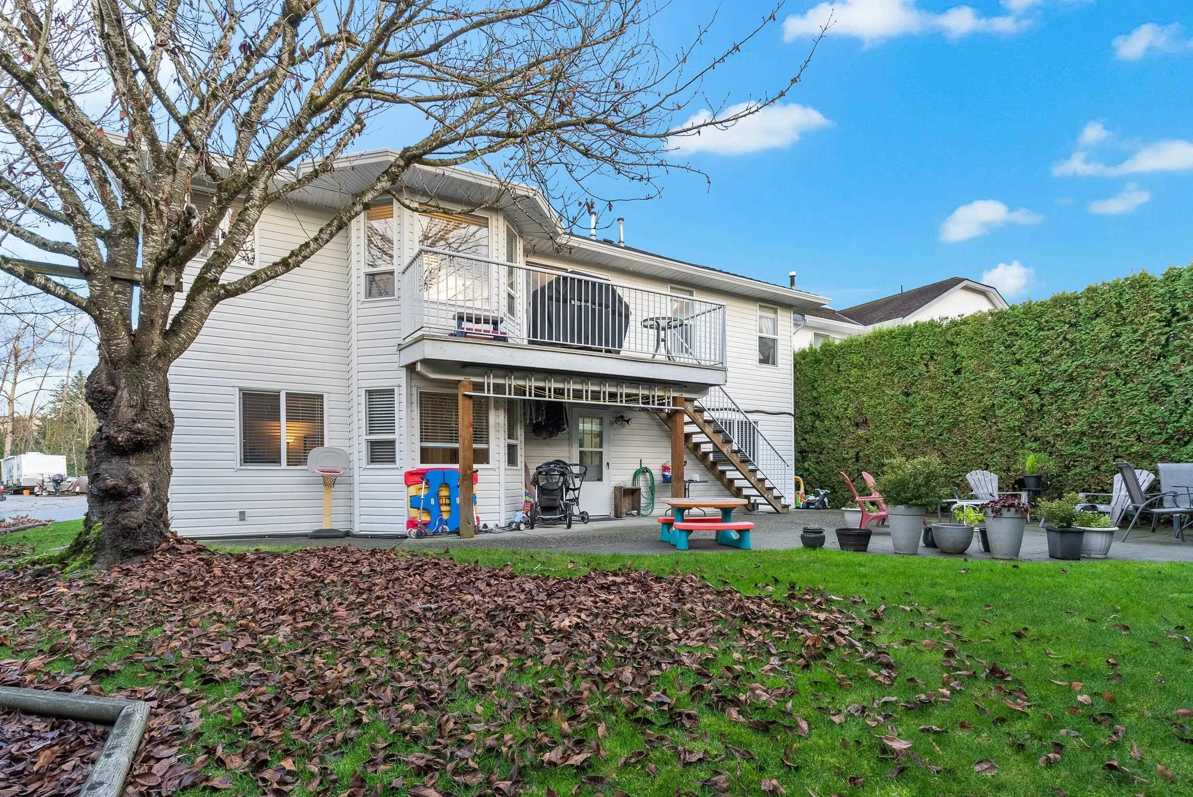 34946 Millar Crescent