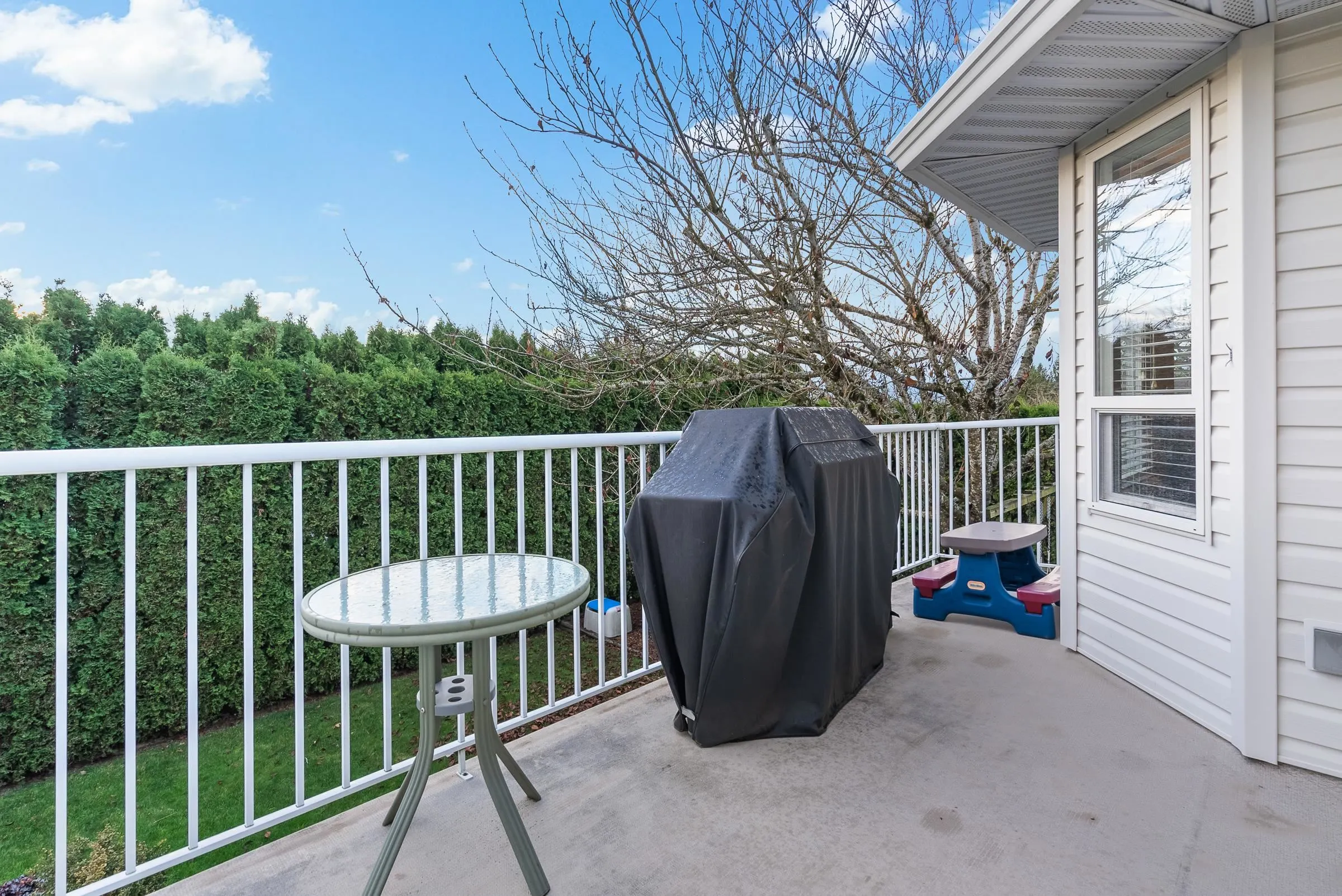 34946 Millar Crescent