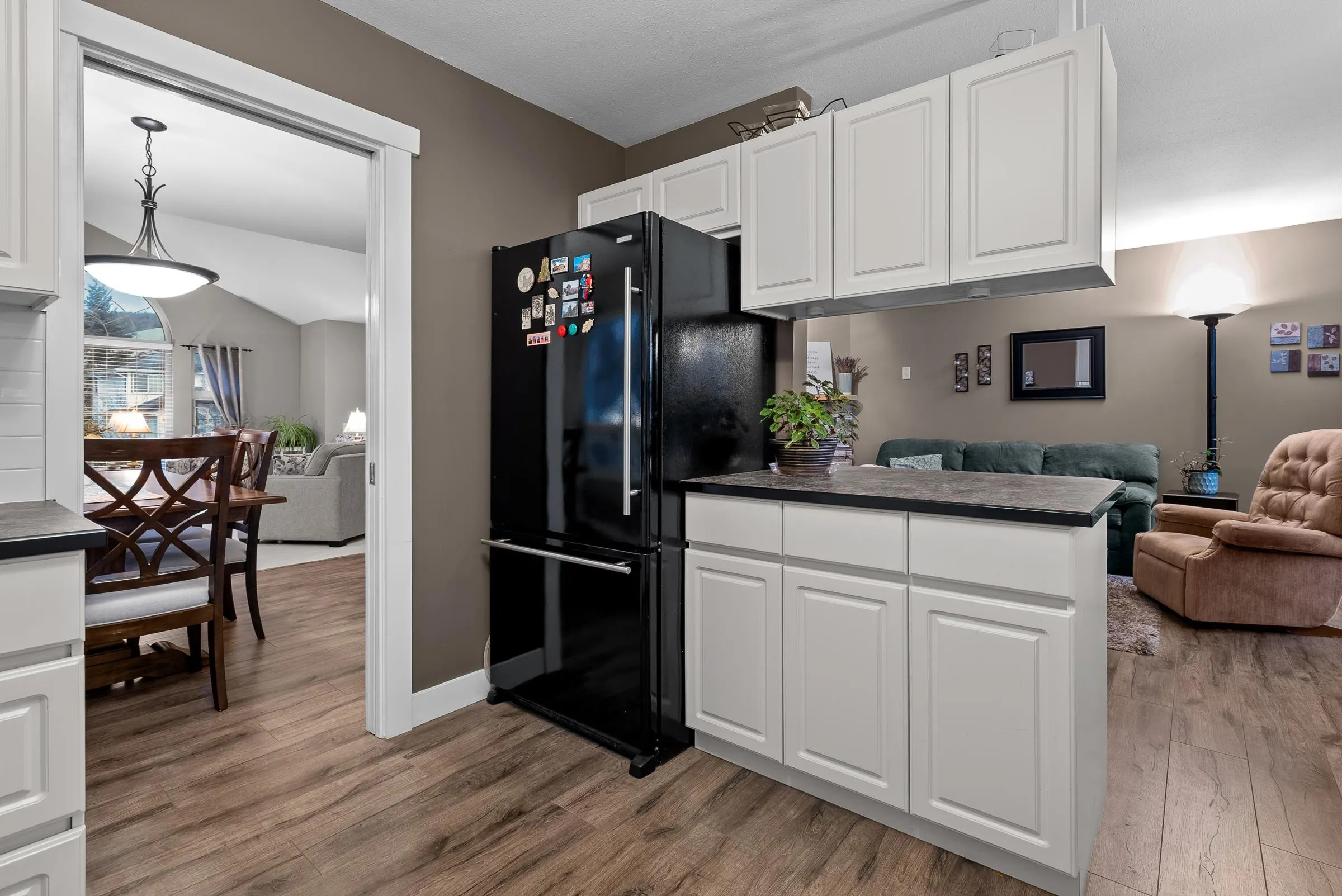 34946 Millar Crescent