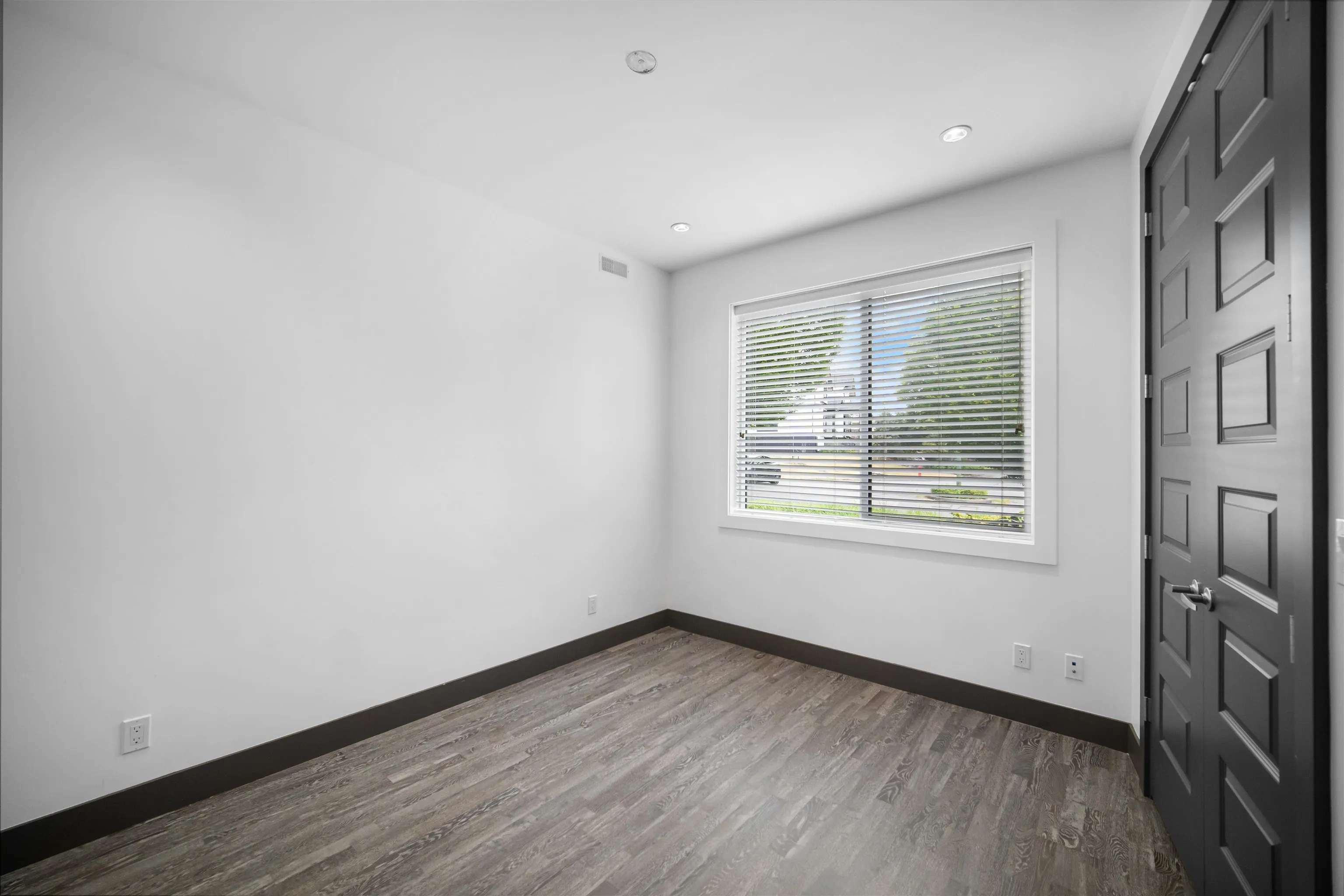 7493 Gatineau Place