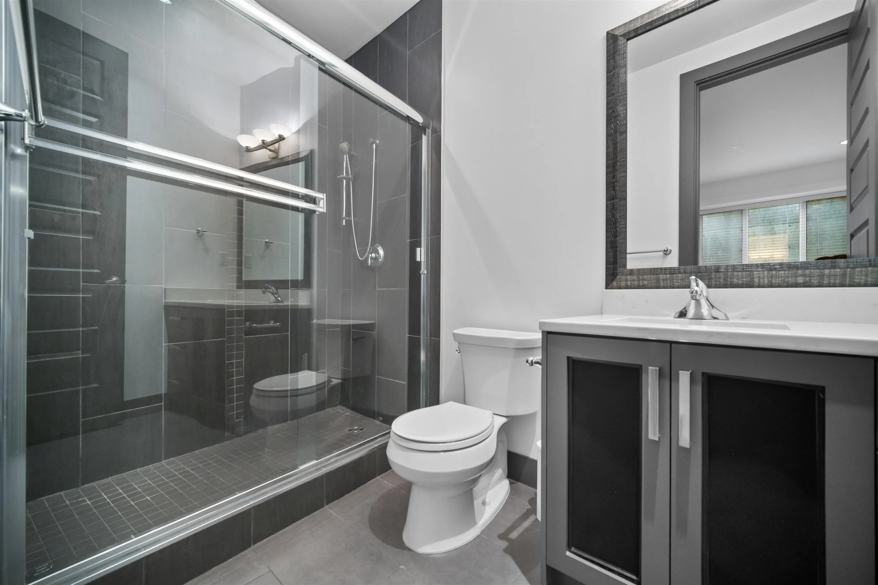 7493 Gatineau Place