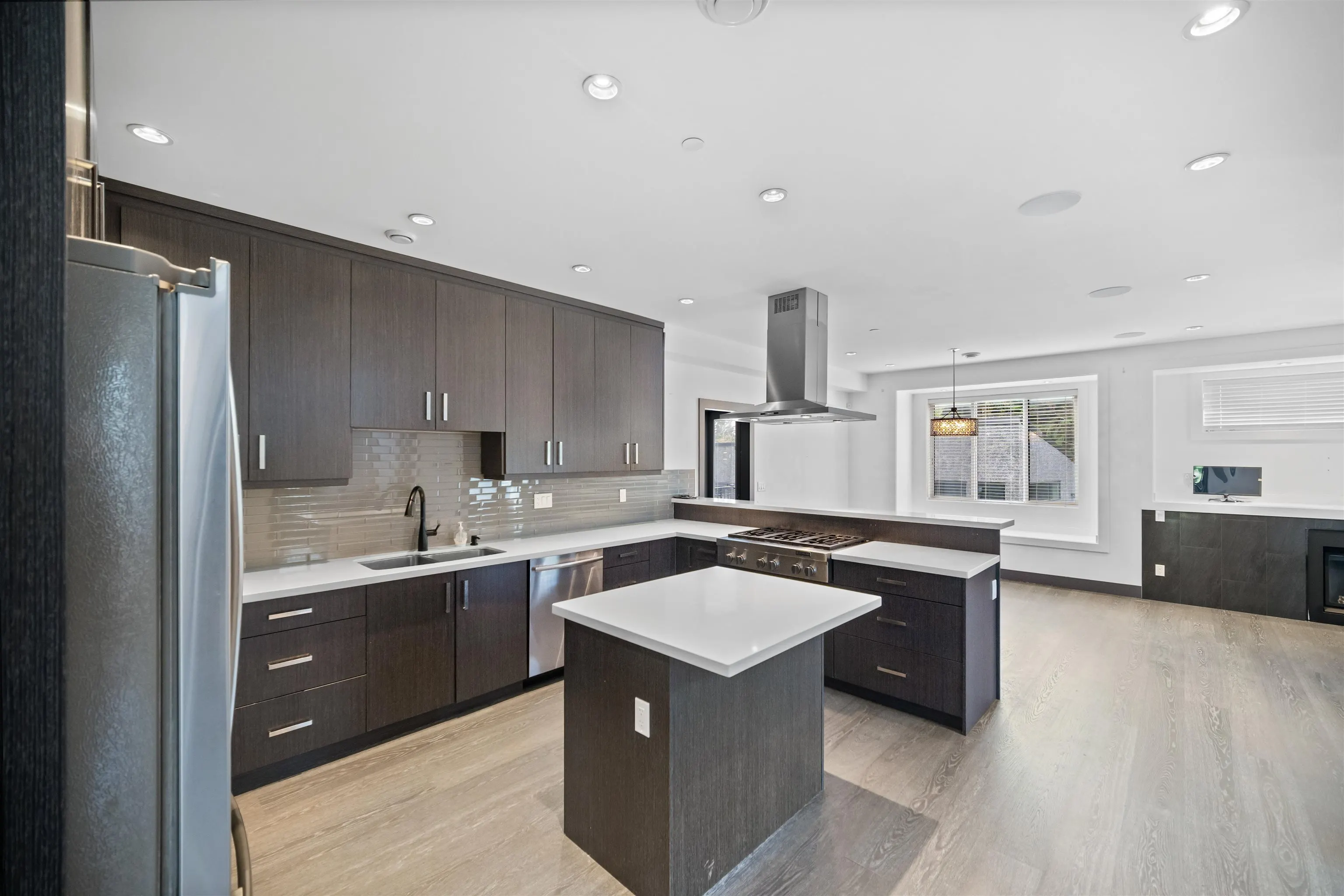 7493 Gatineau Place