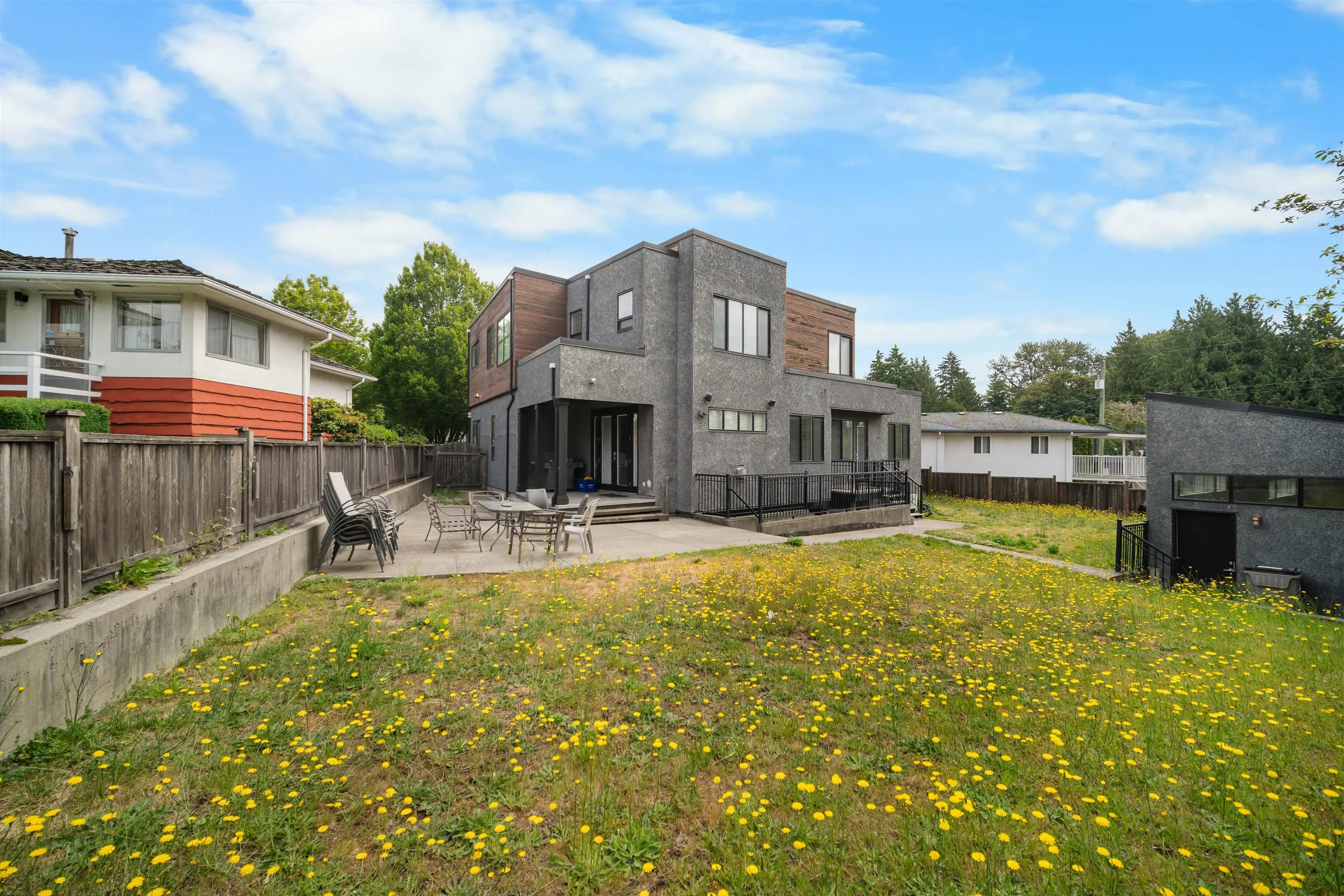 7493 Gatineau Place