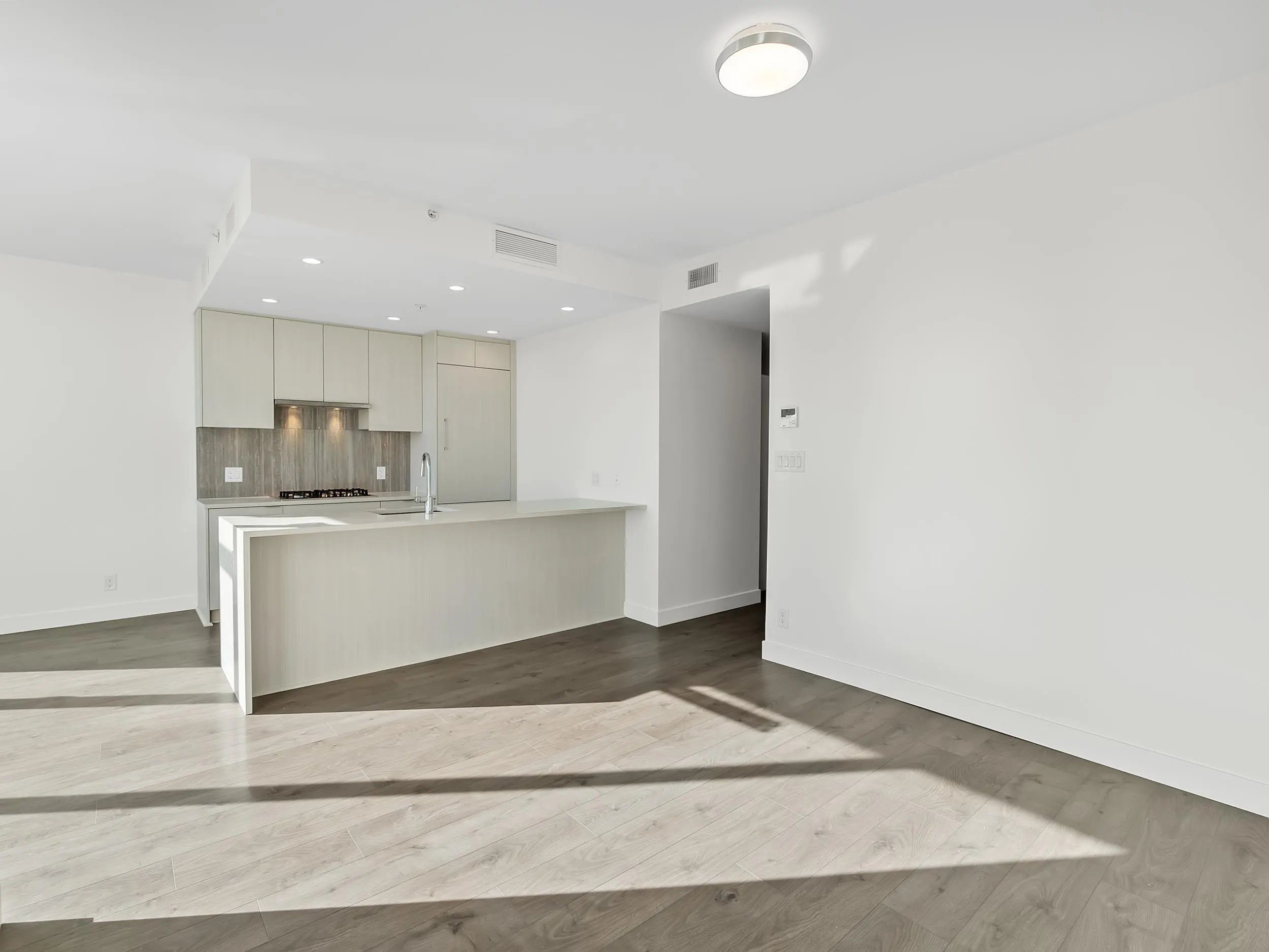 CH3 5051 Imperial Street