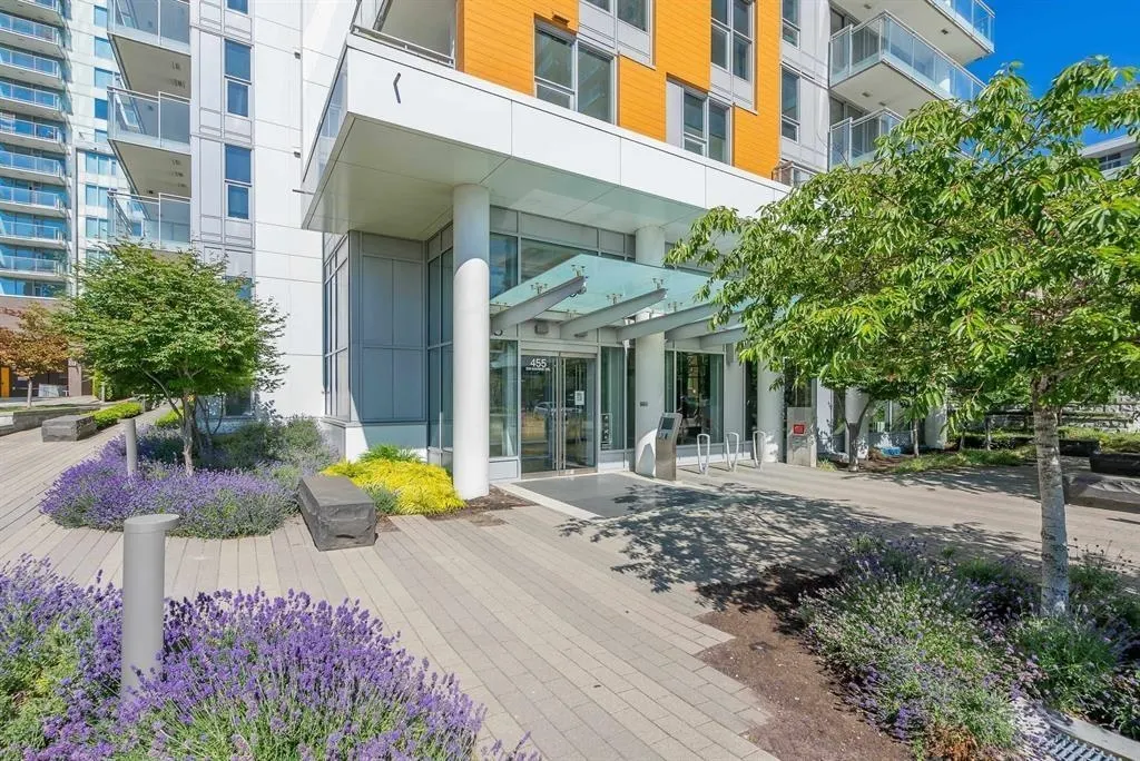 911 455 SW Marine Drive