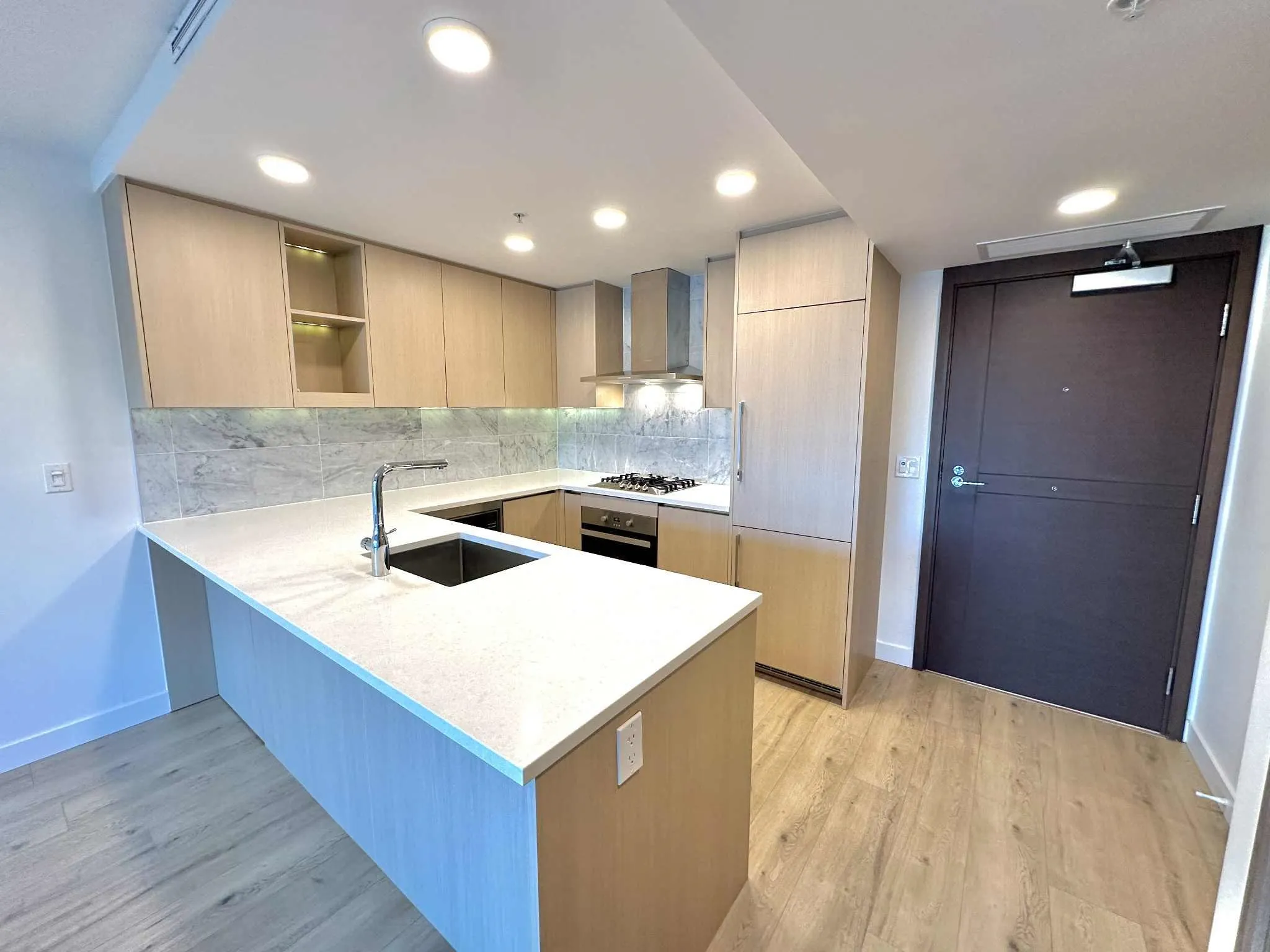911 455 SW Marine Drive
