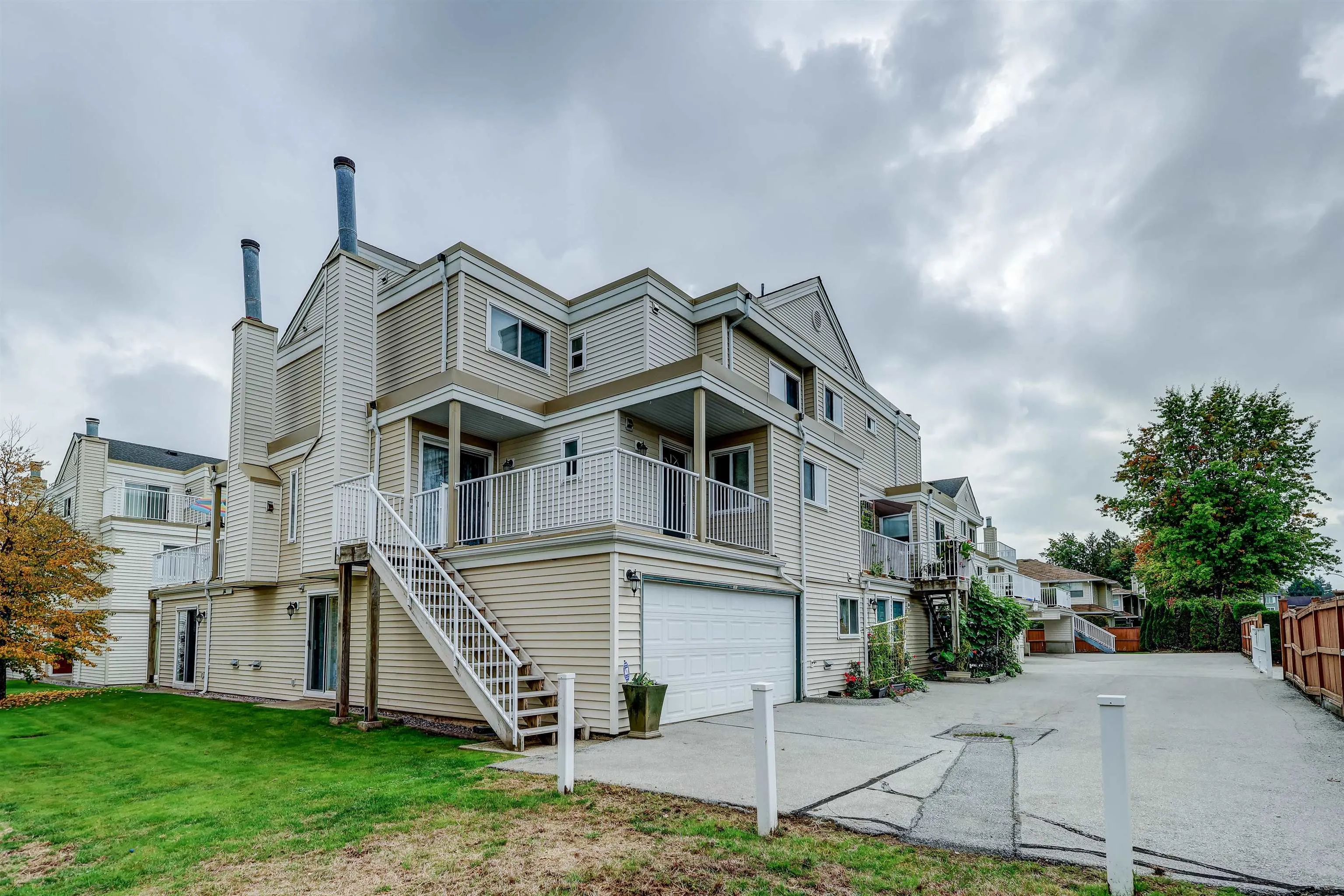 200 10077 156 Street